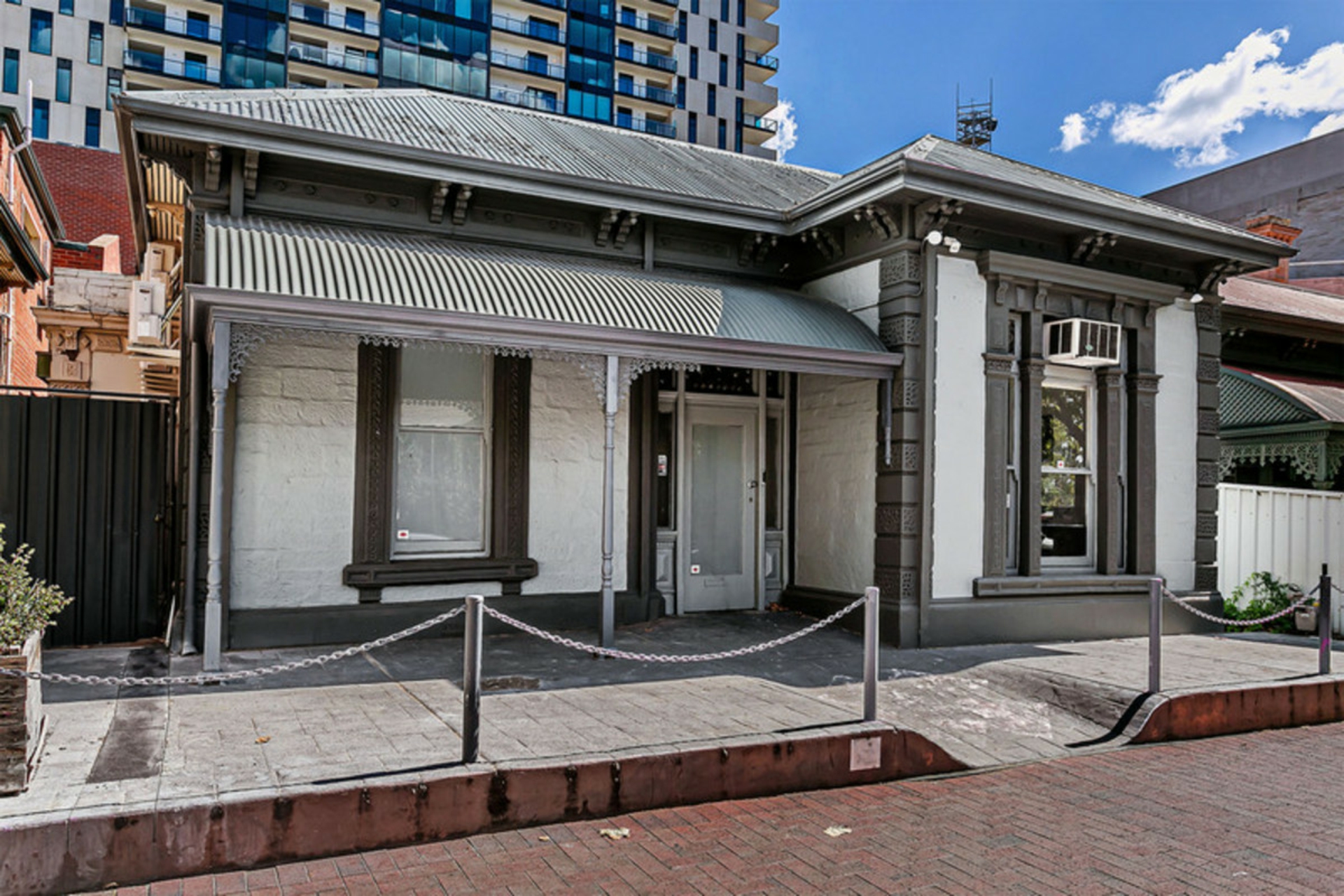 1/13 Hutt Street, ADELAIDE