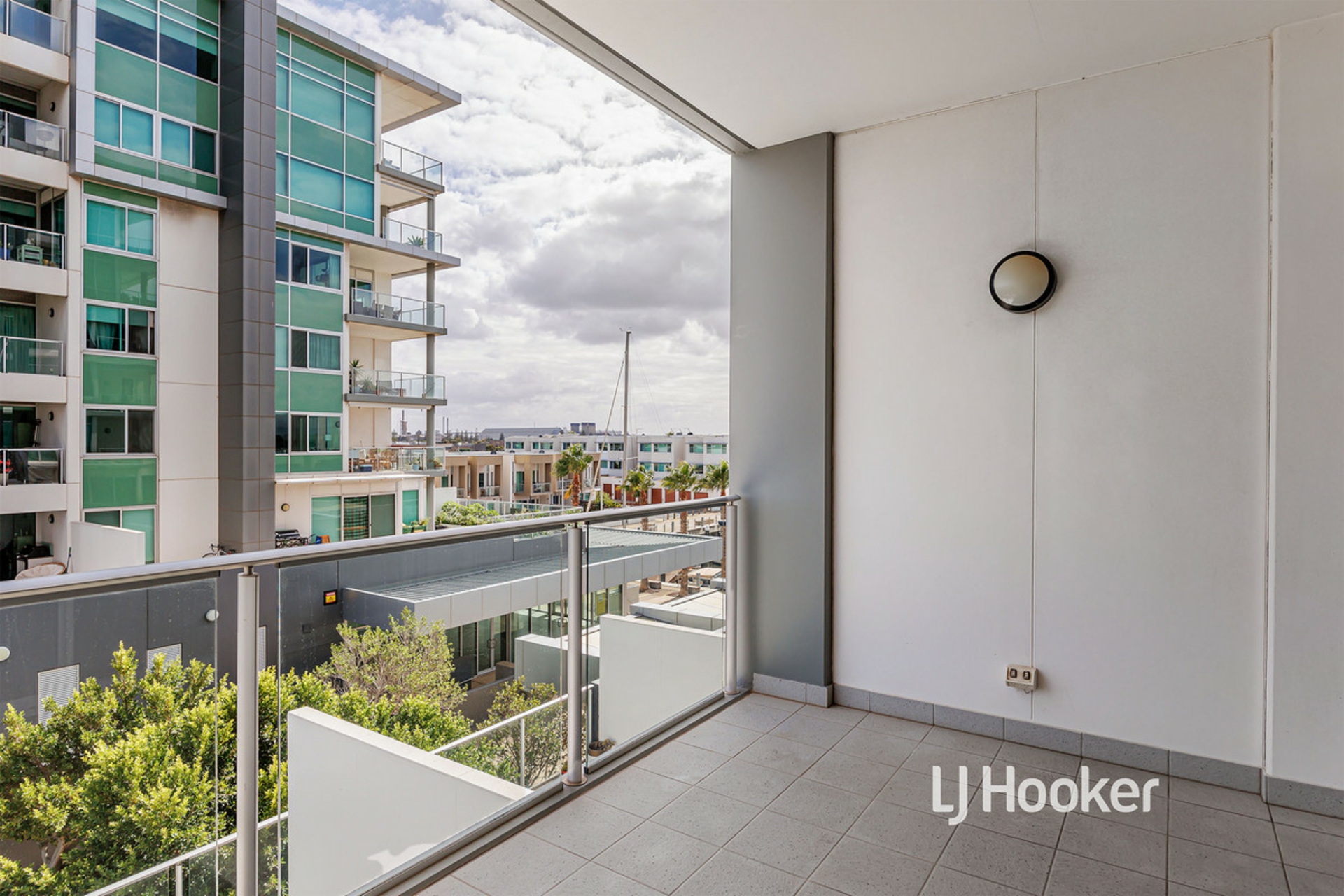 304/2 Tarni Court, NEW PORT