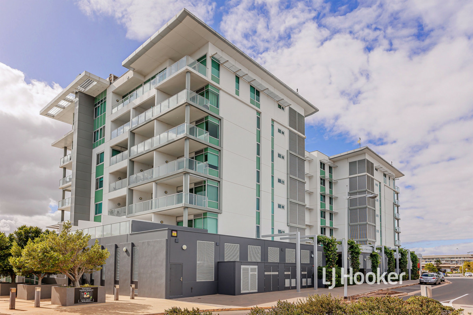 304/2 Tarni Court, NEW PORT