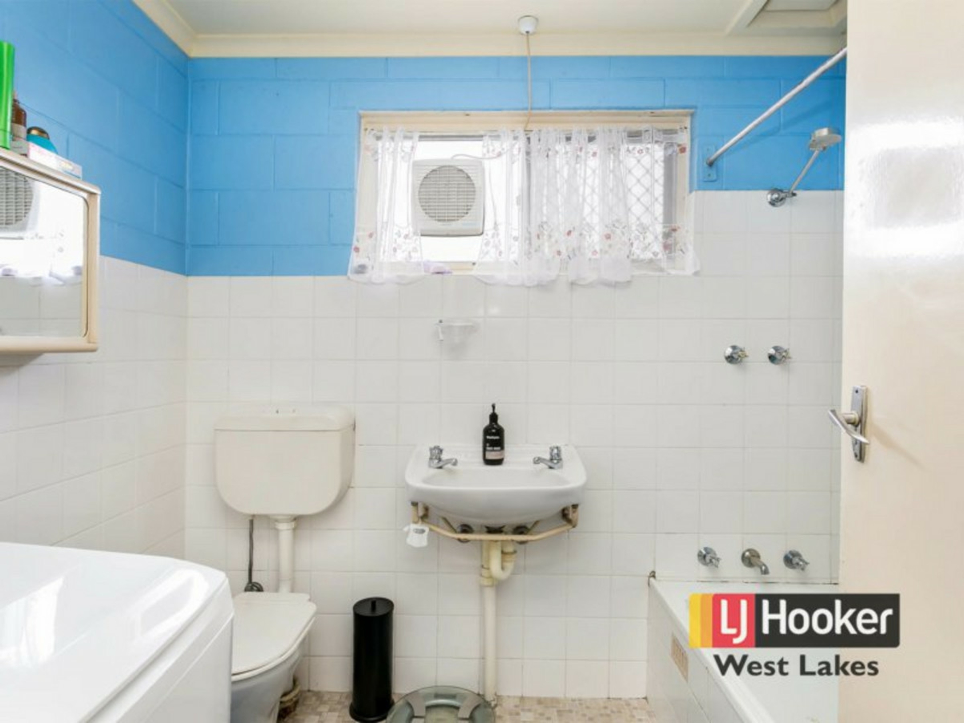 2/444 Sir Donald Bradman Drive, BROOKLYN PARK