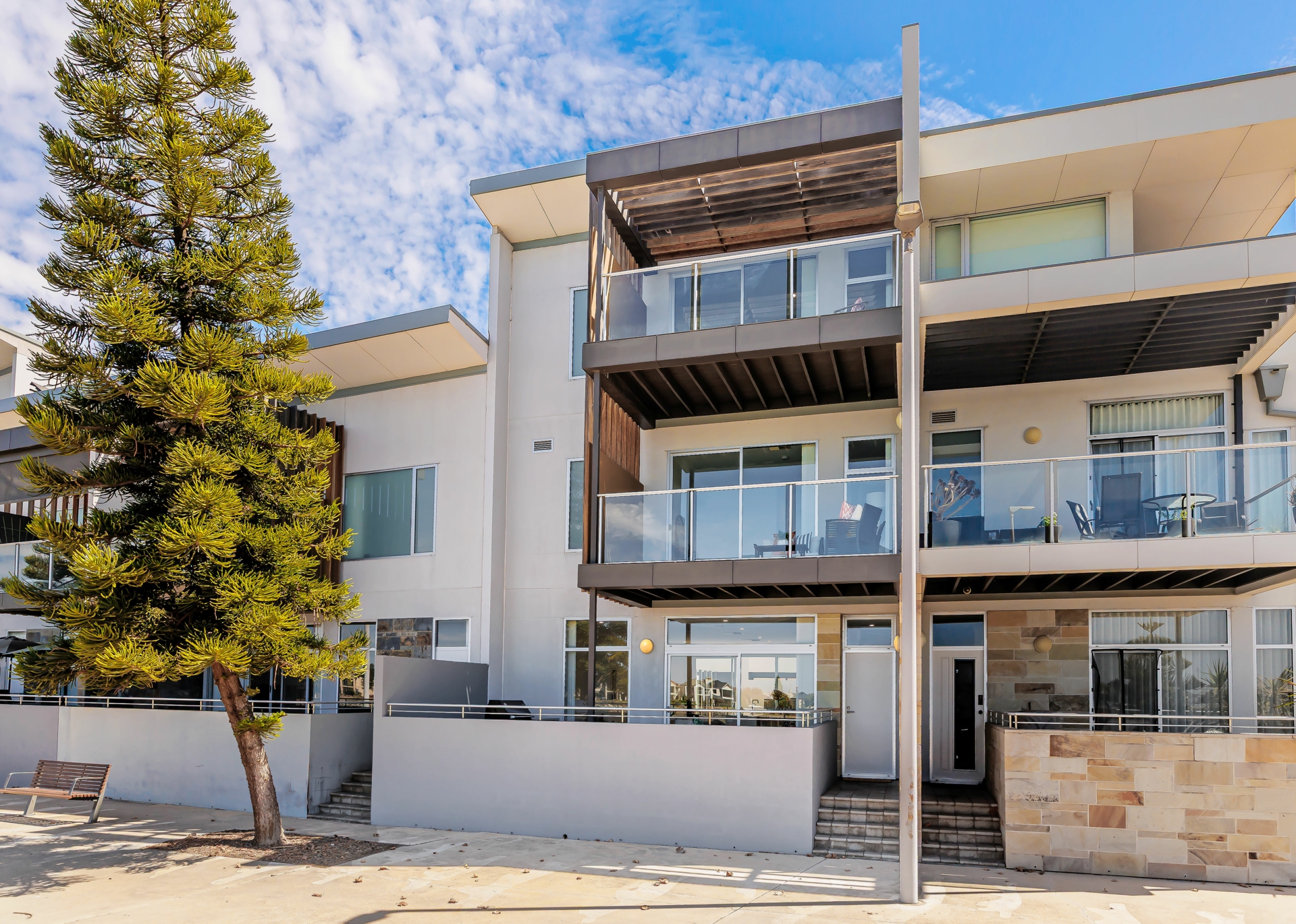 5 Karra Cove, NEW PORT
