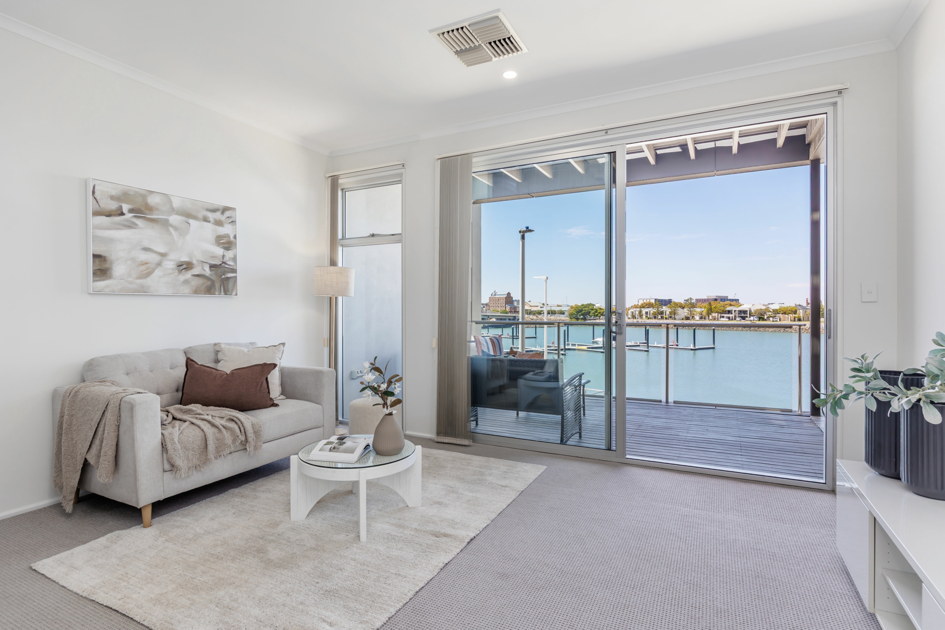 5 Karra Cove, NEW PORT
