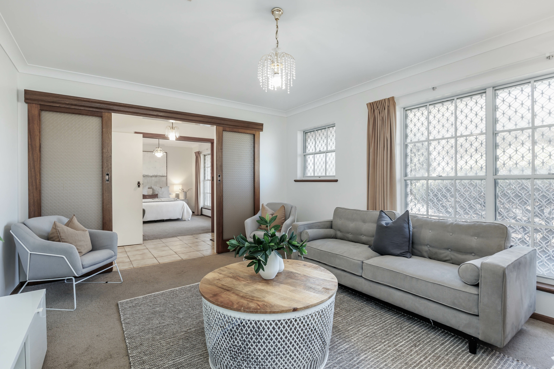 4 Santiago Street, WEST LAKES SHORE