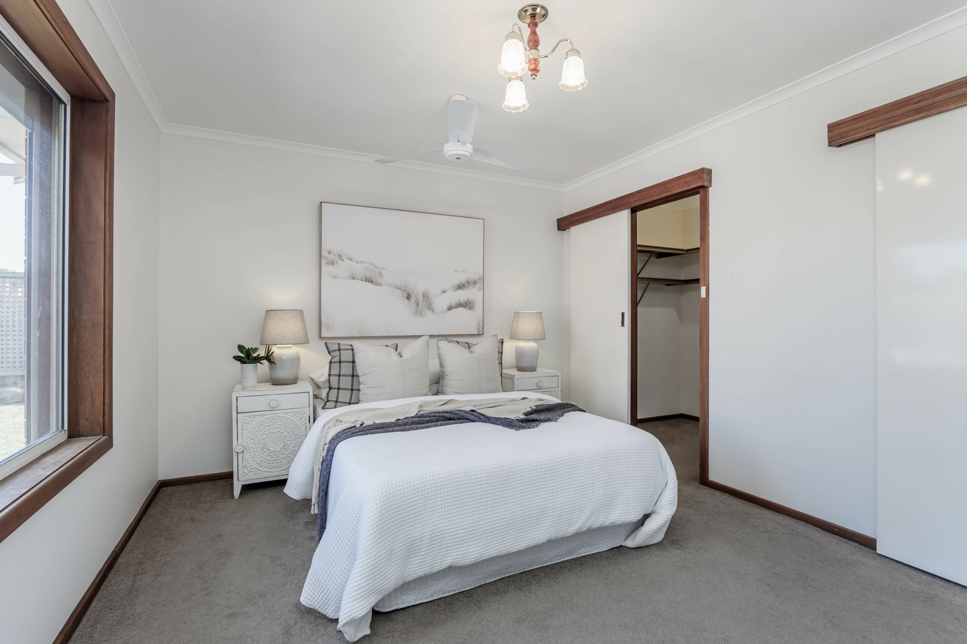 4 Santiago Street, WEST LAKES SHORE