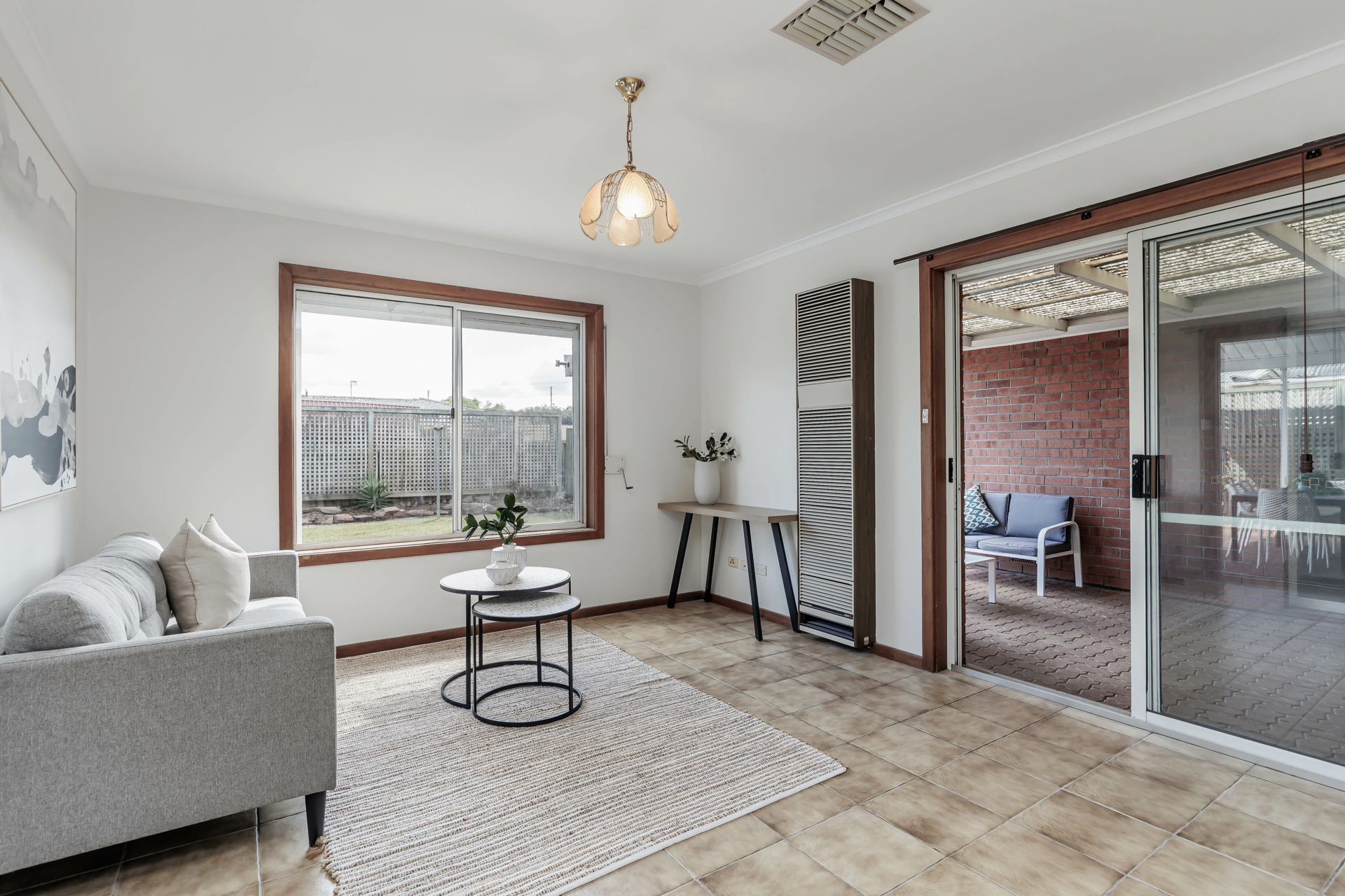 4 Santiago Street, WEST LAKES SHORE