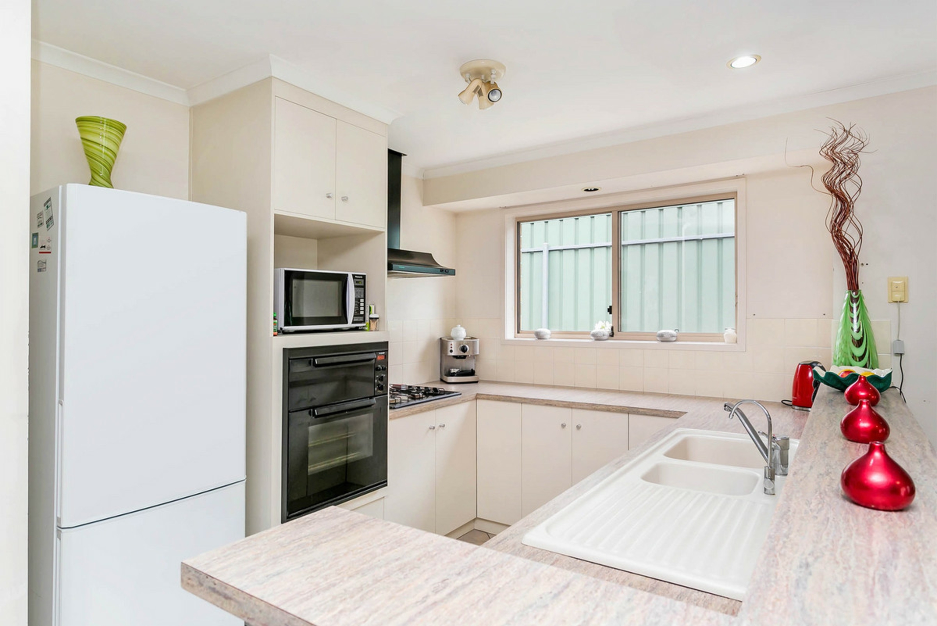 9 Charles Tank Drive, SHEIDOW PARK