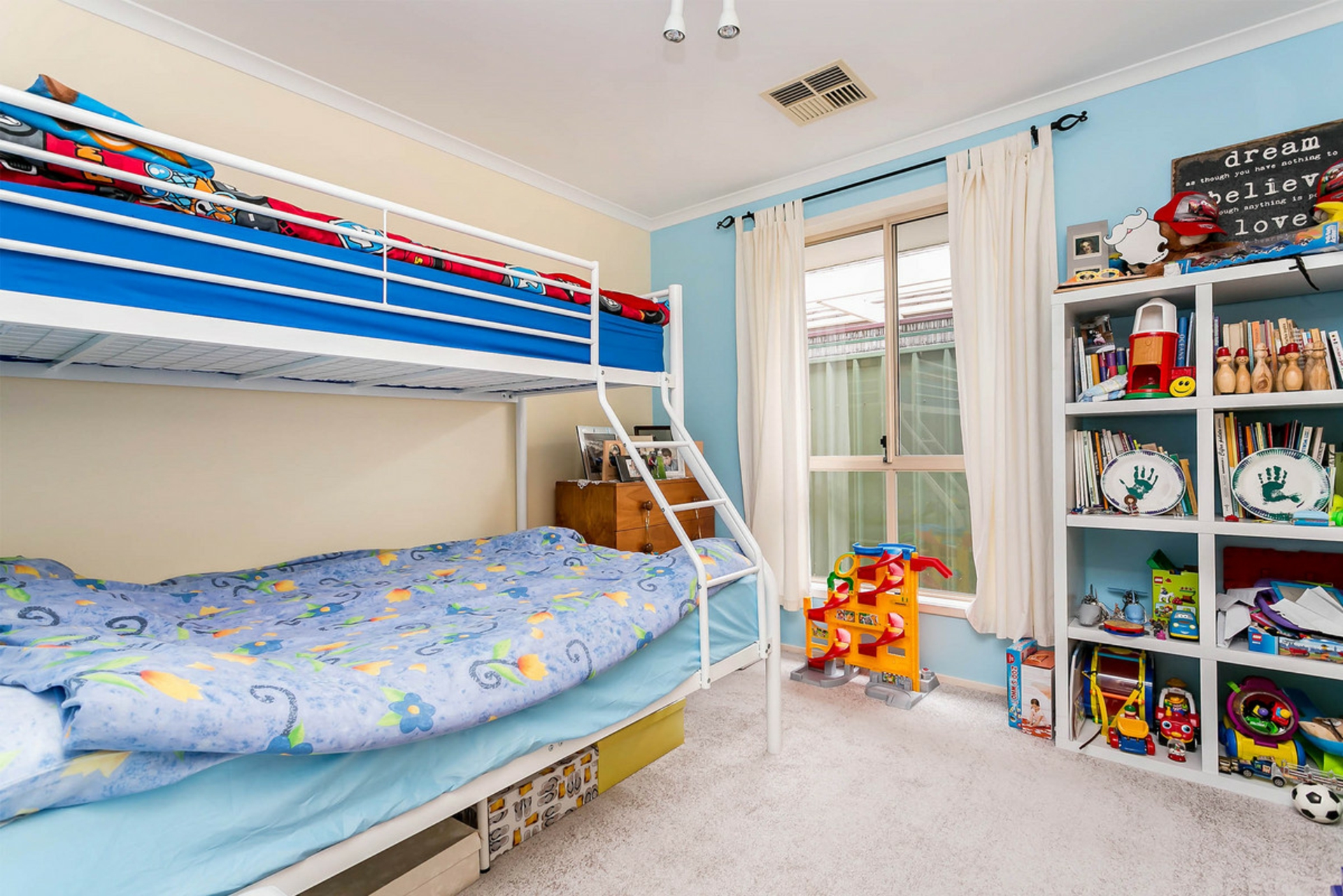 9 Charles Tank Drive, SHEIDOW PARK
