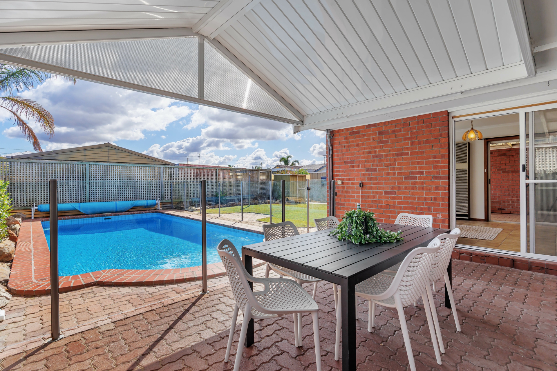 4 Santiago Street, WEST LAKES SHORE