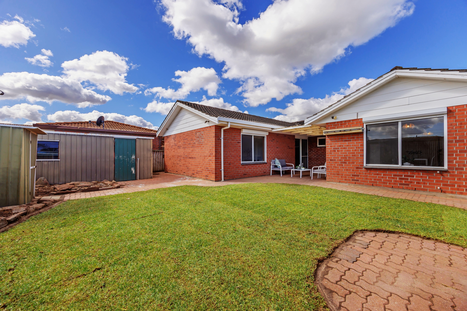4 Santiago Street, WEST LAKES SHORE