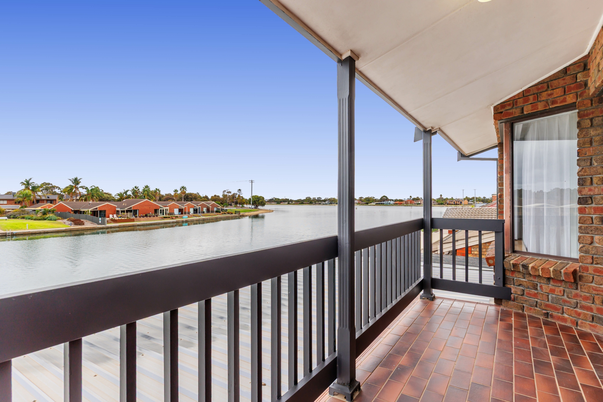 21 Dyer Court, WEST LAKES