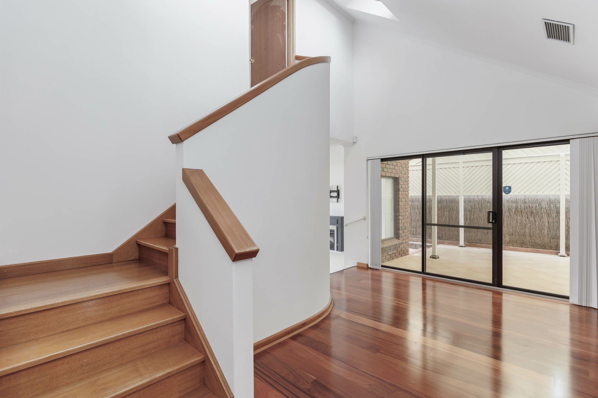 21 Dyer Court, WEST LAKES