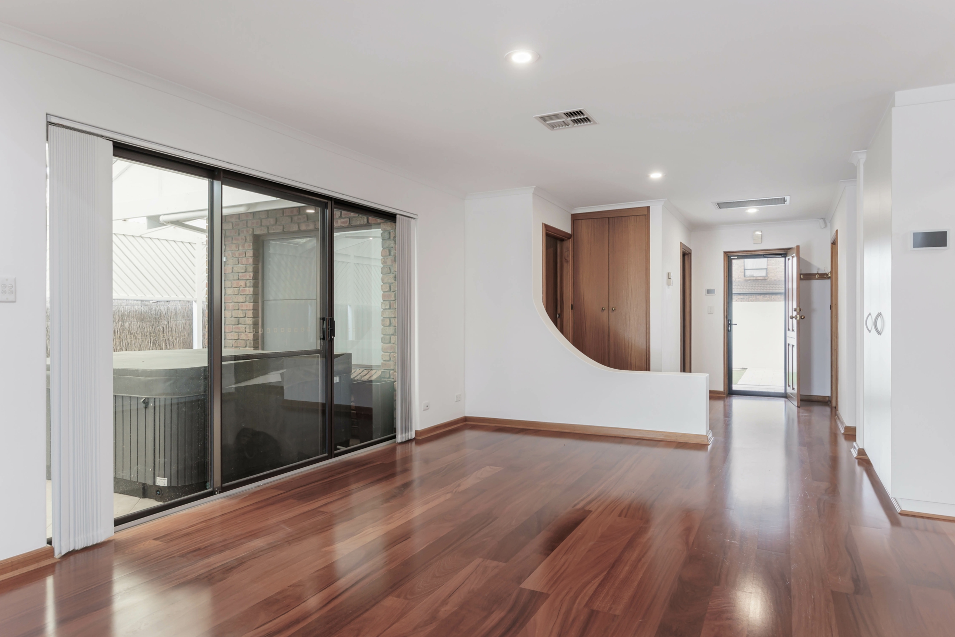 21 Dyer Court, WEST LAKES