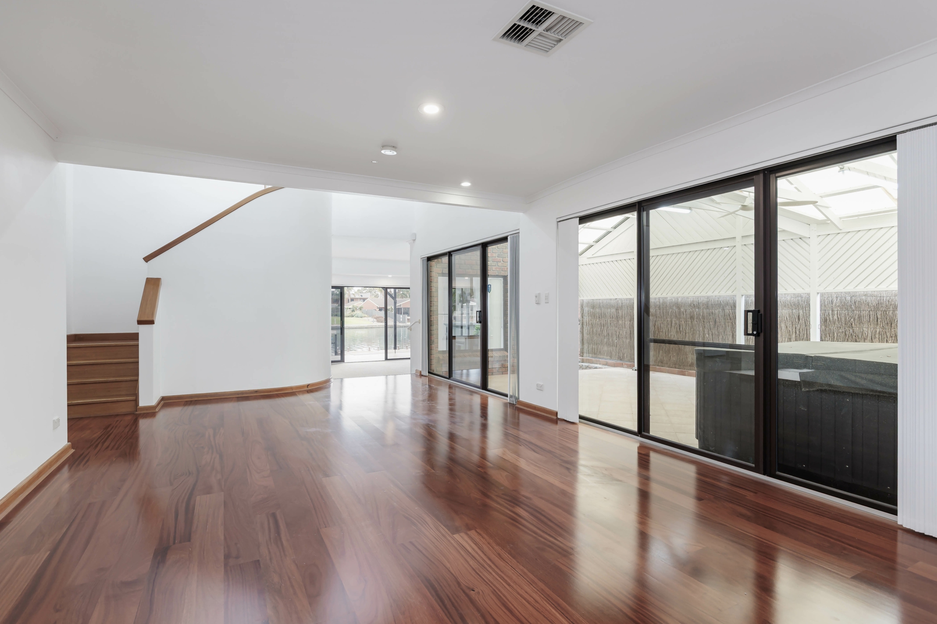 21 Dyer Court, WEST LAKES