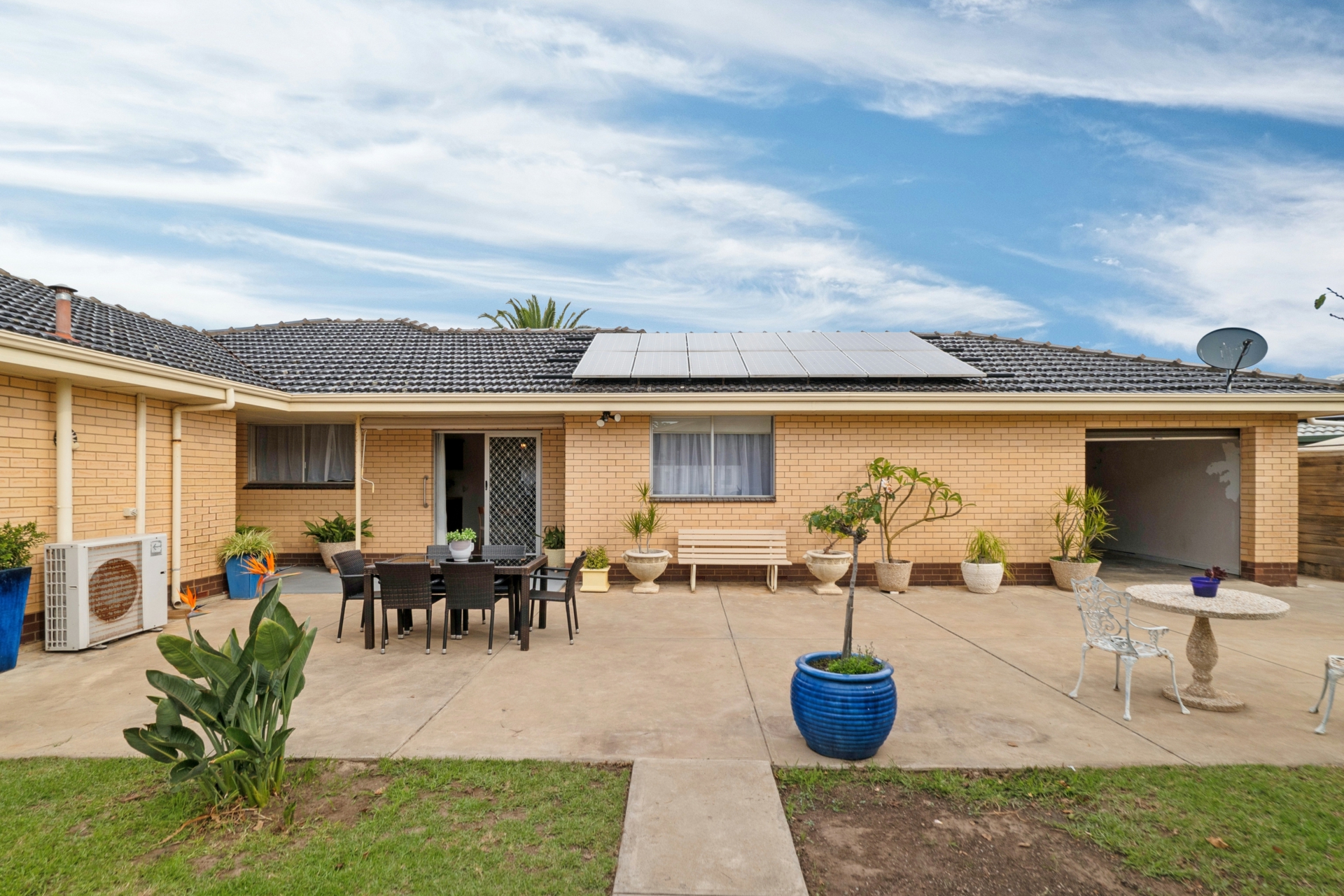 6 Katcomba Court, WEST LAKES