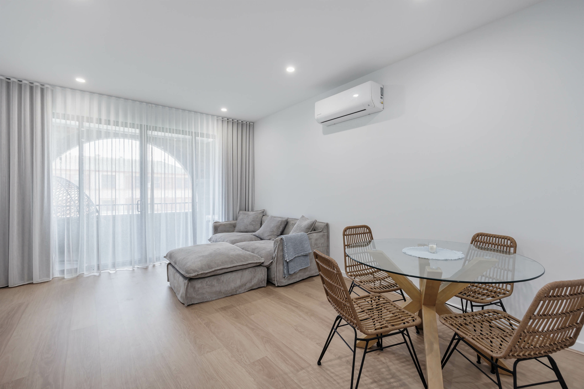 27 Fort Largs Boulevard, TAPEROO