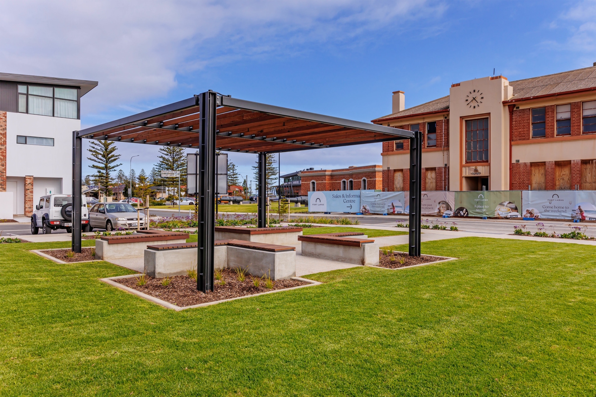 27 Fort Largs Boulevard, TAPEROO