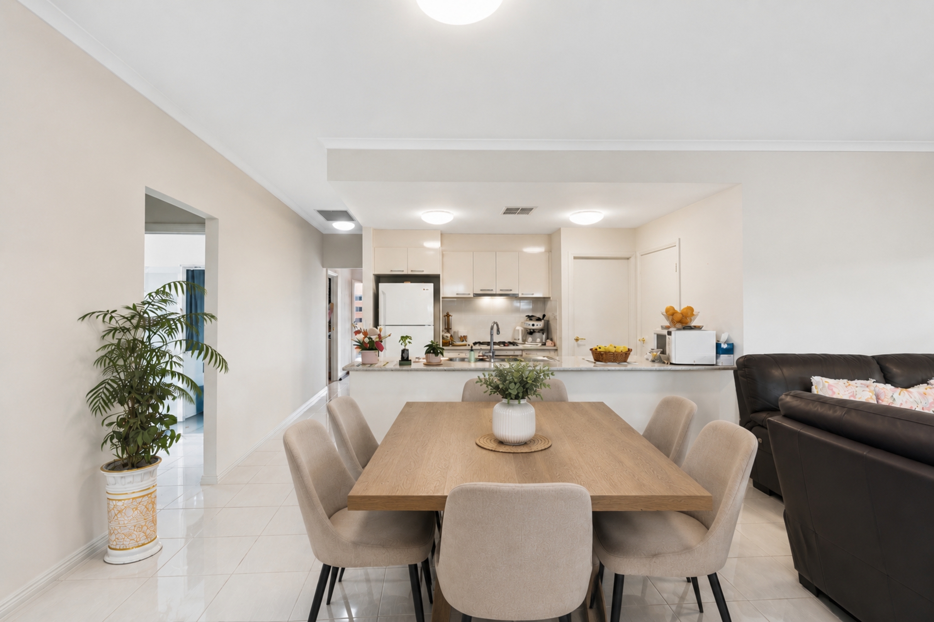 41 Workman Street — photo 4 of 18