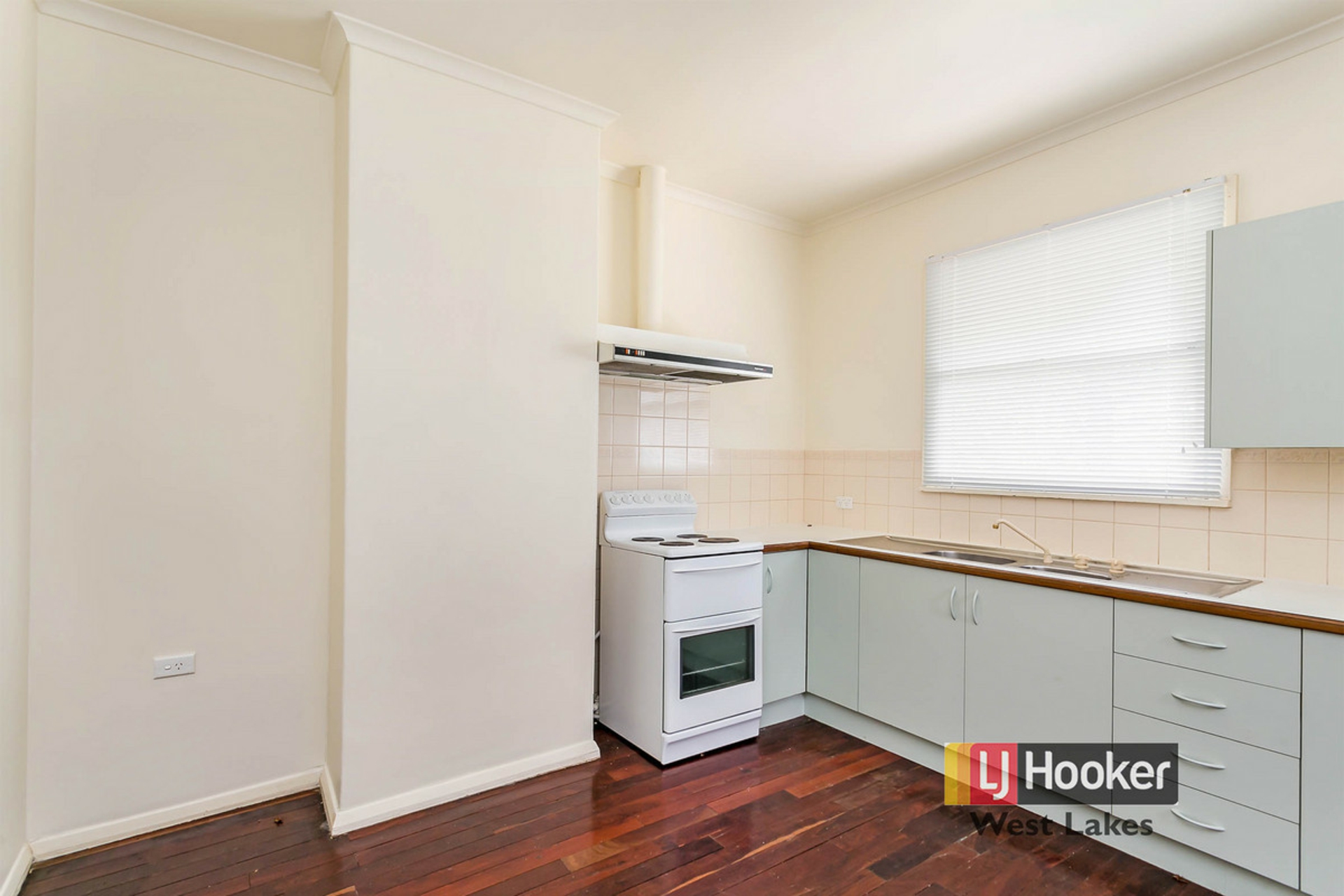 29 Cookes Road — photo 2 of 9