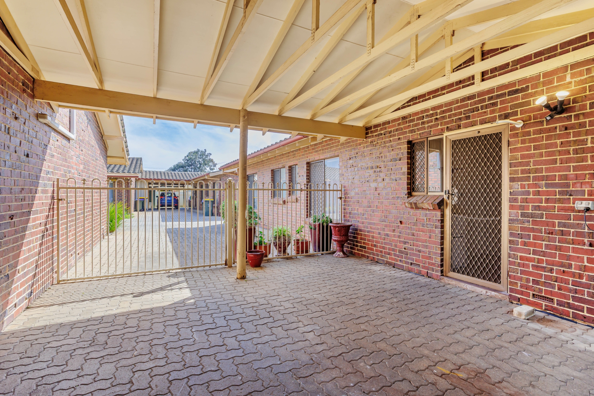 1/582-584 Grange Road — photo 15 of 18