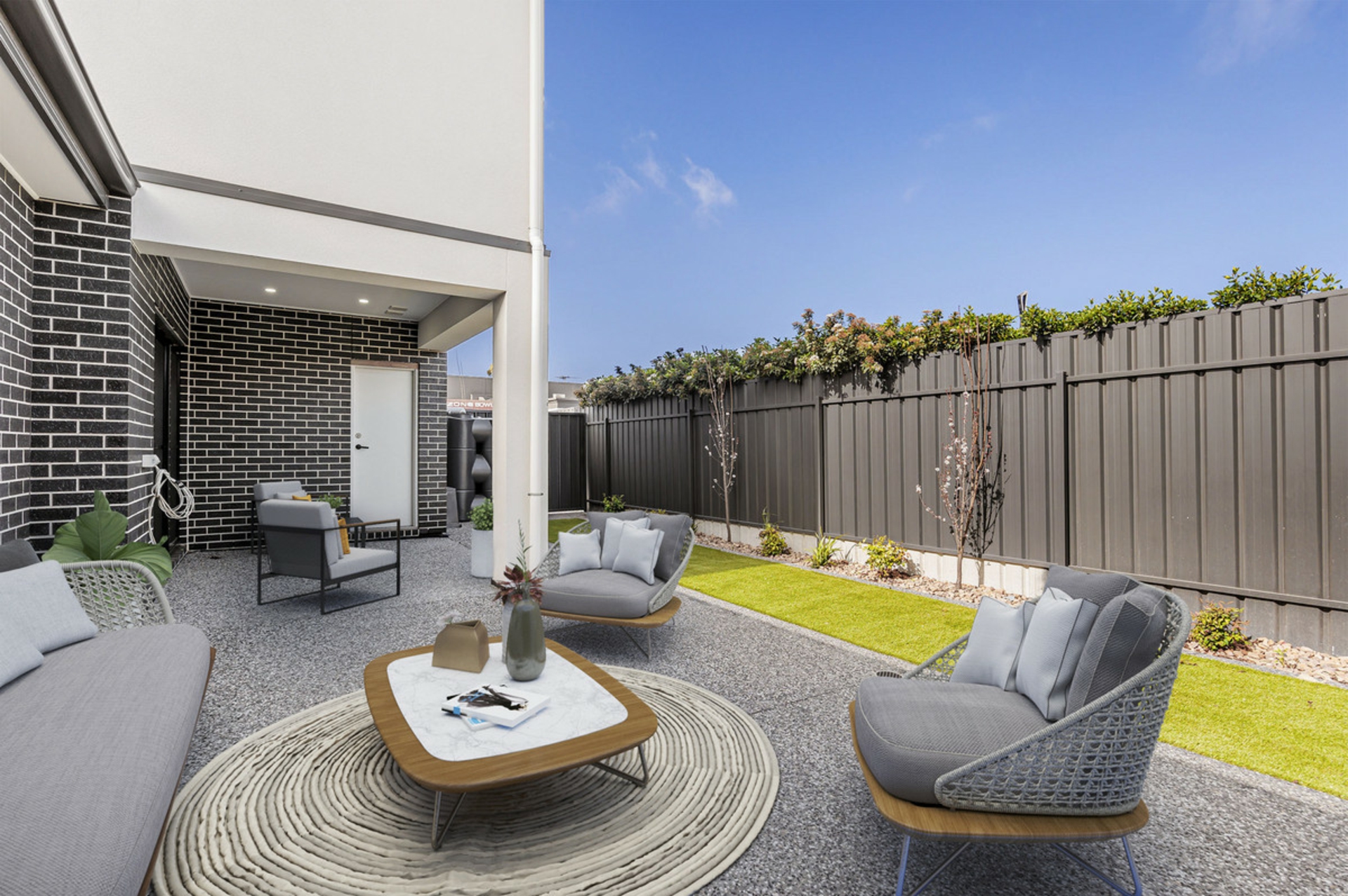 1/2 Bower Street — photo 10 of 10