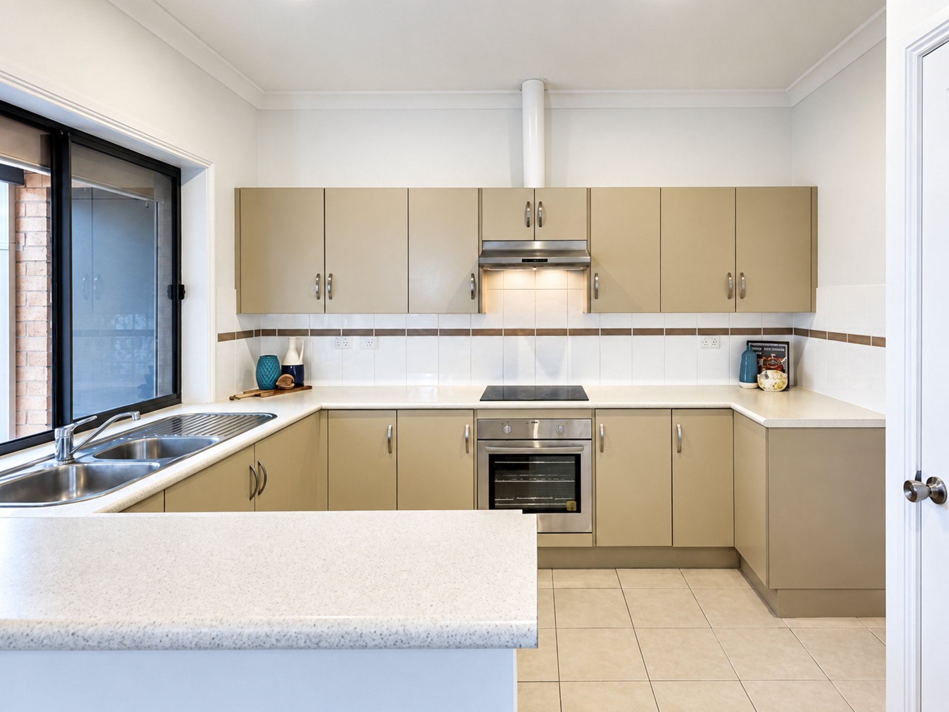 60A Buller Terrace — photo 7 of 17