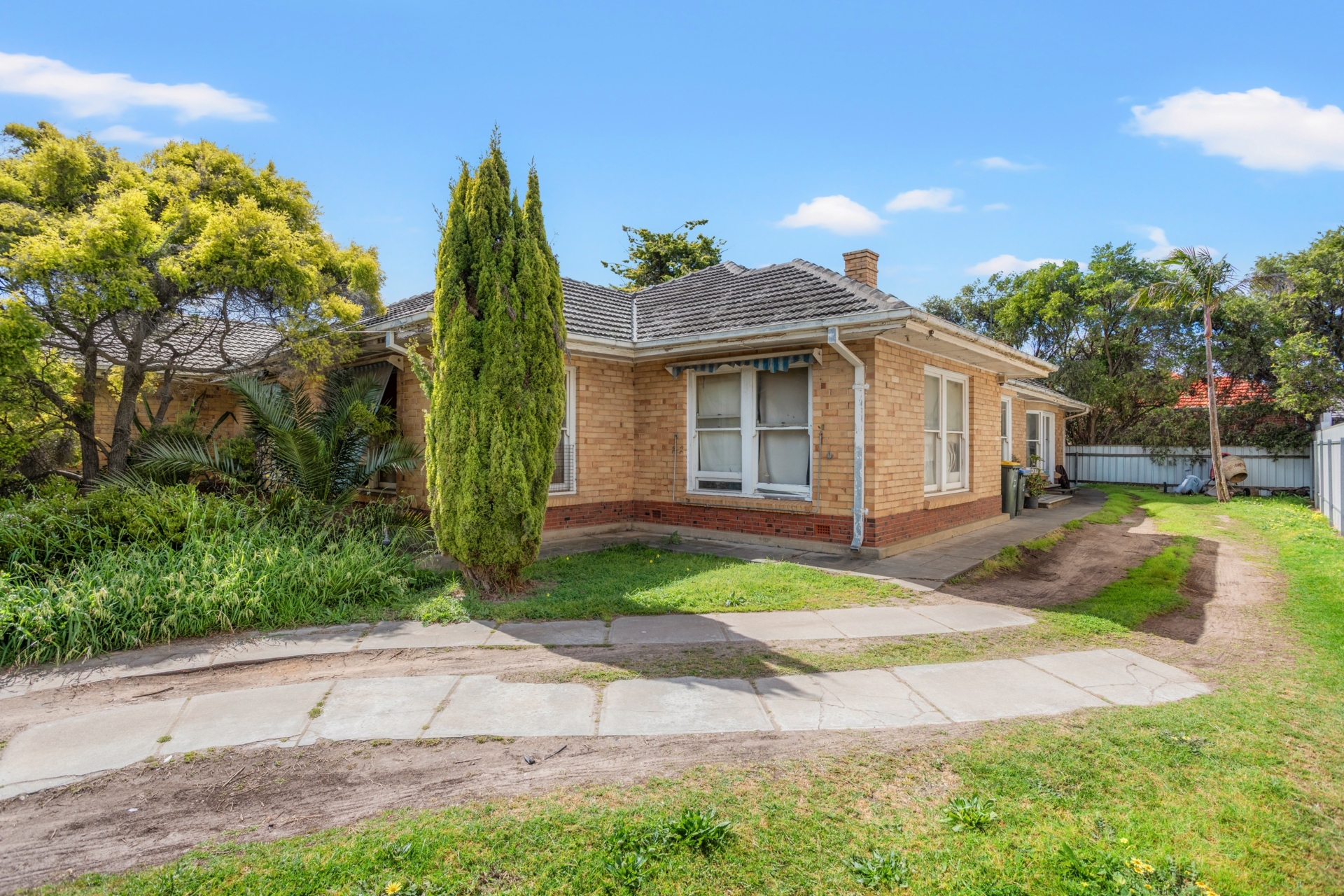 2 View Avenue — photo 6 of 17