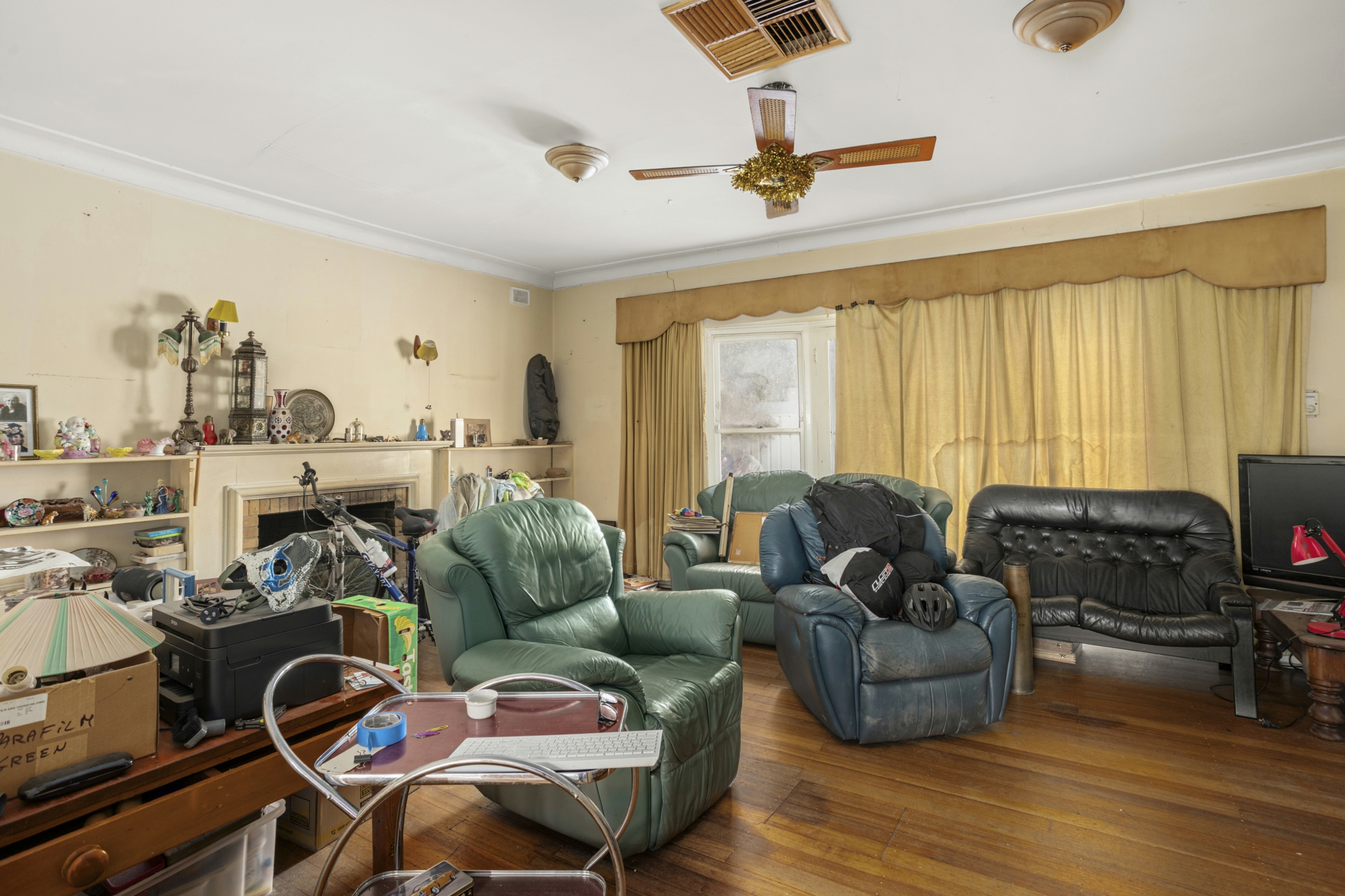 2 View Avenue — photo 9 of 17