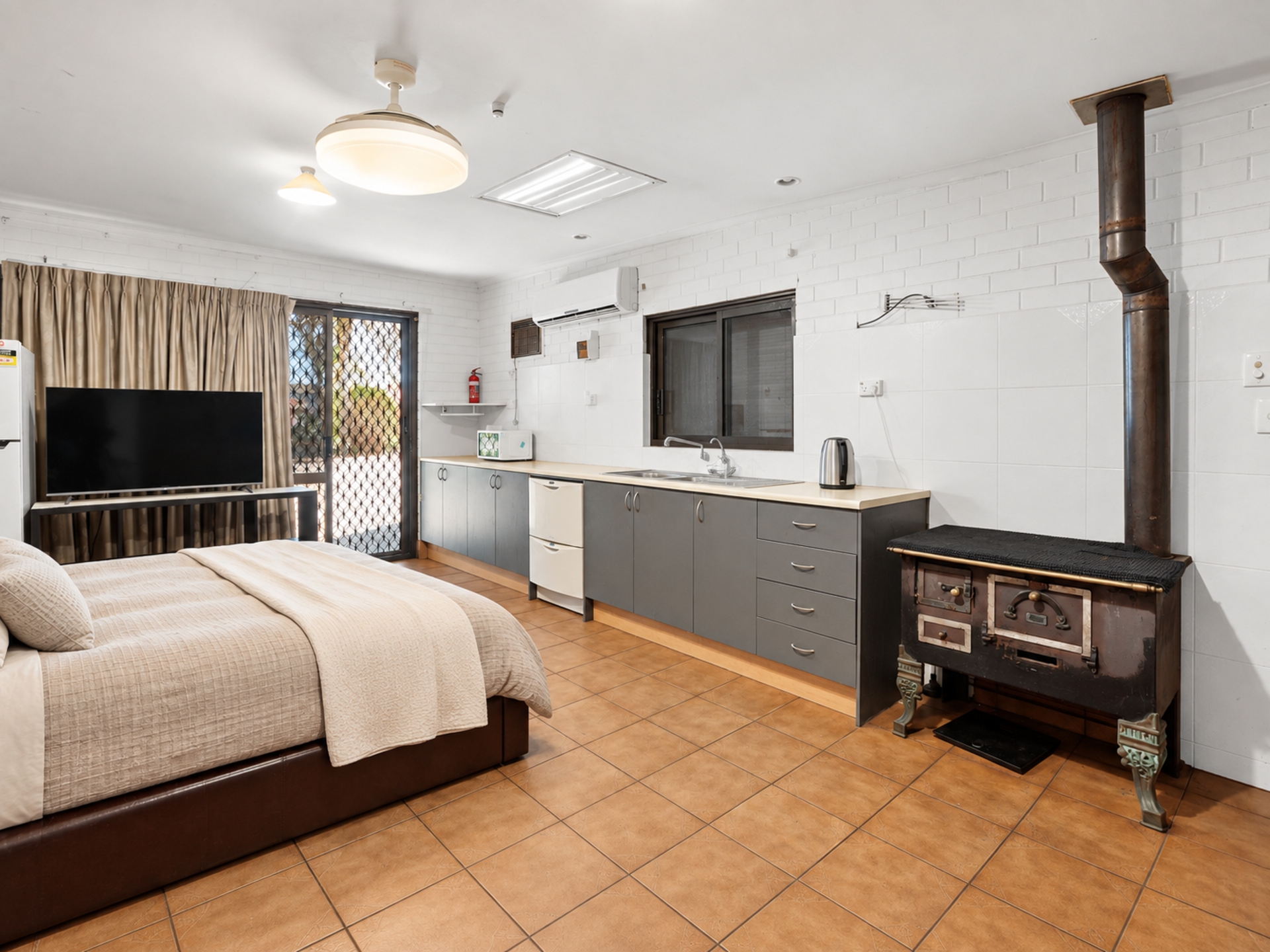 6 McMahon Place — photo 11 of 18