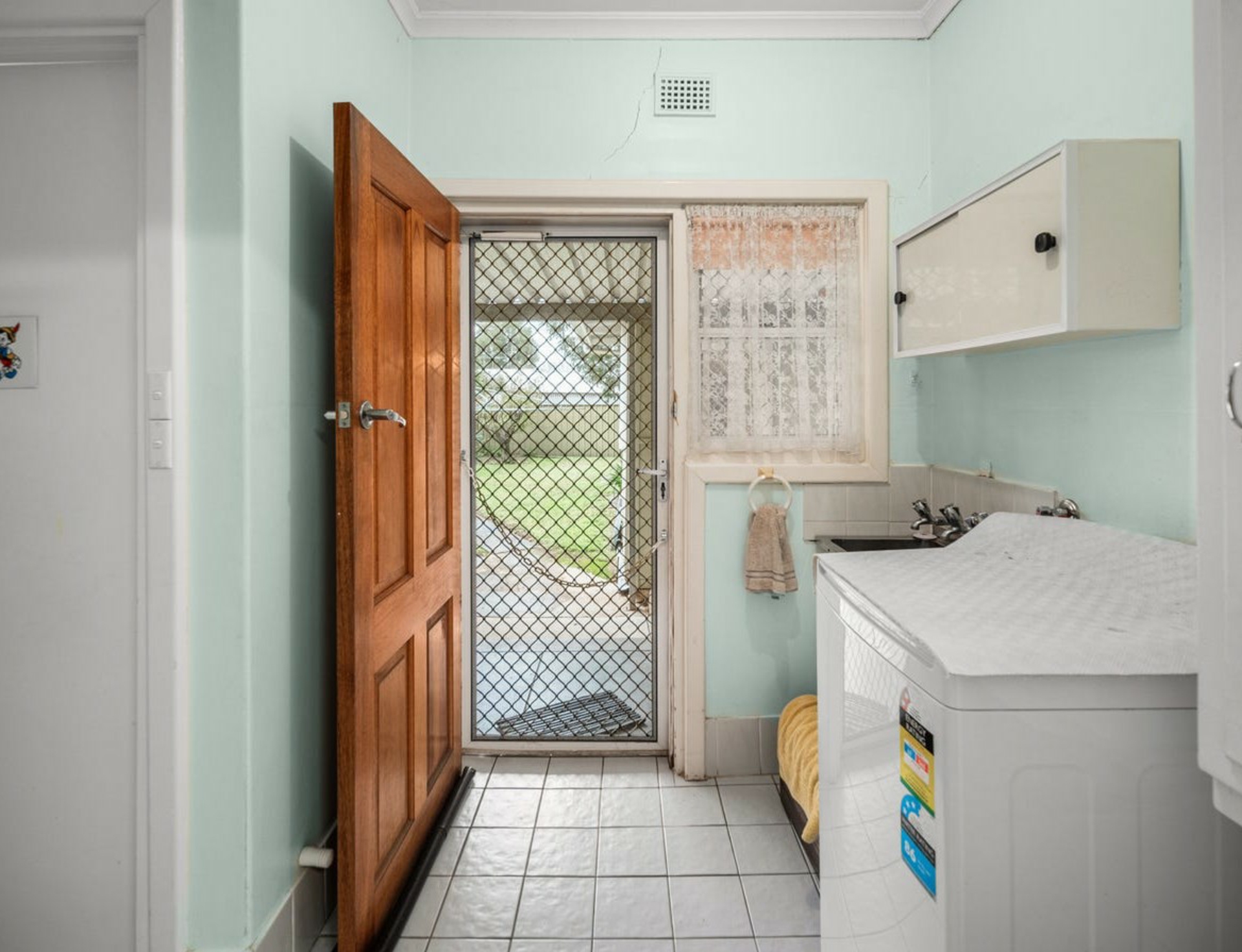 3b Bignell Street — photo 11 of 16