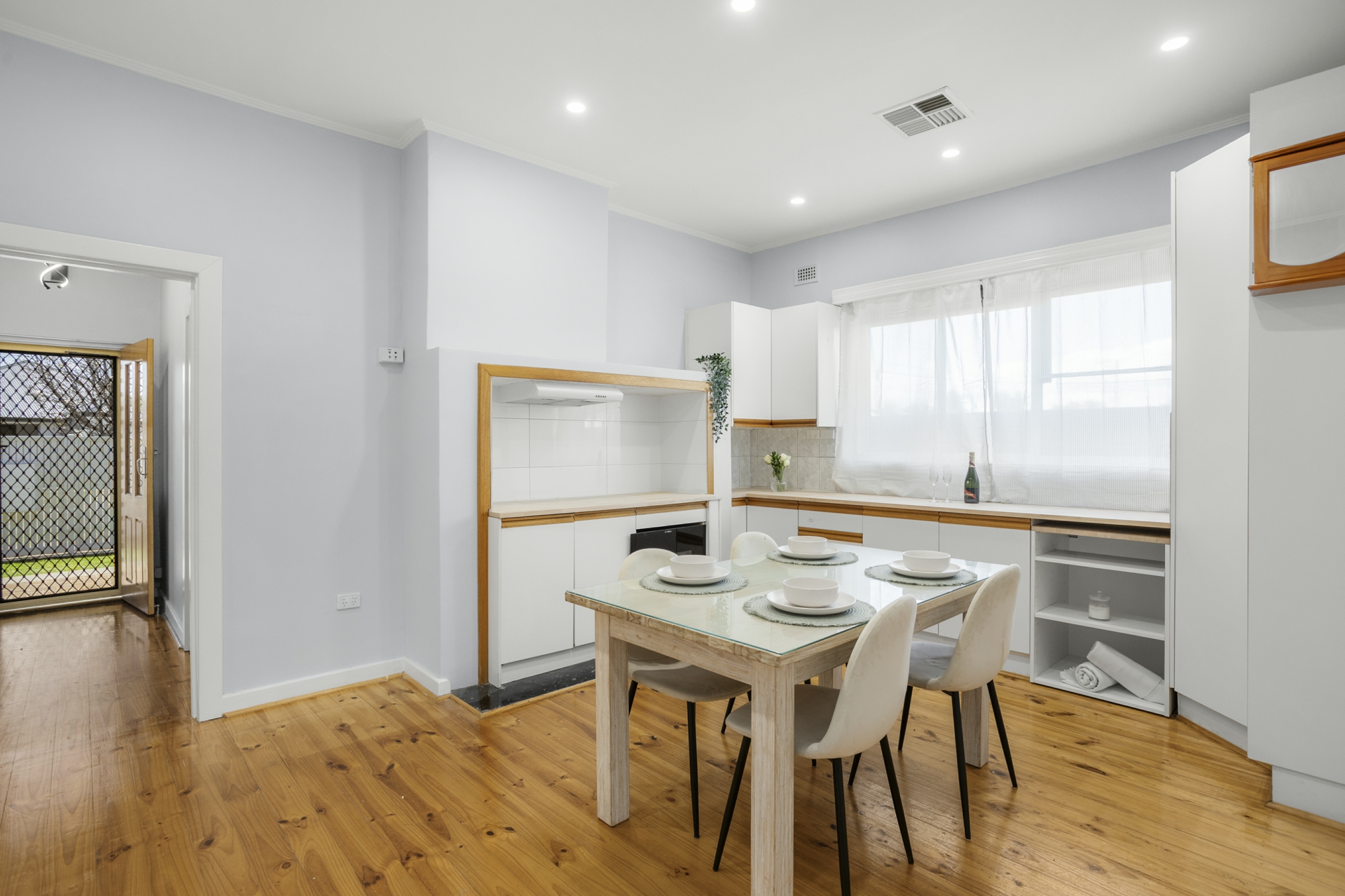 9 Torrens Crescent — photo 8 of 24