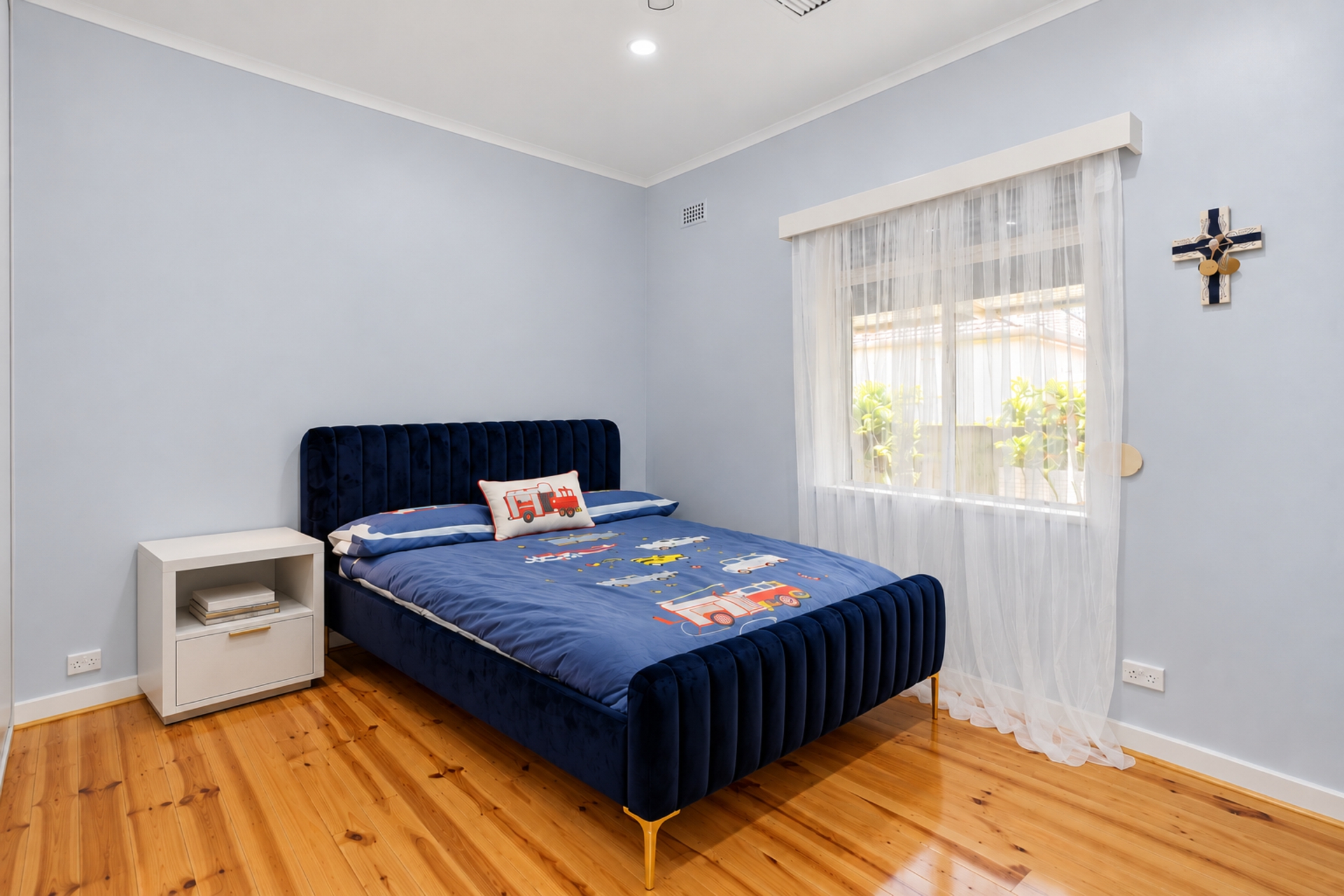 9 Torrens Crescent — photo 13 of 24