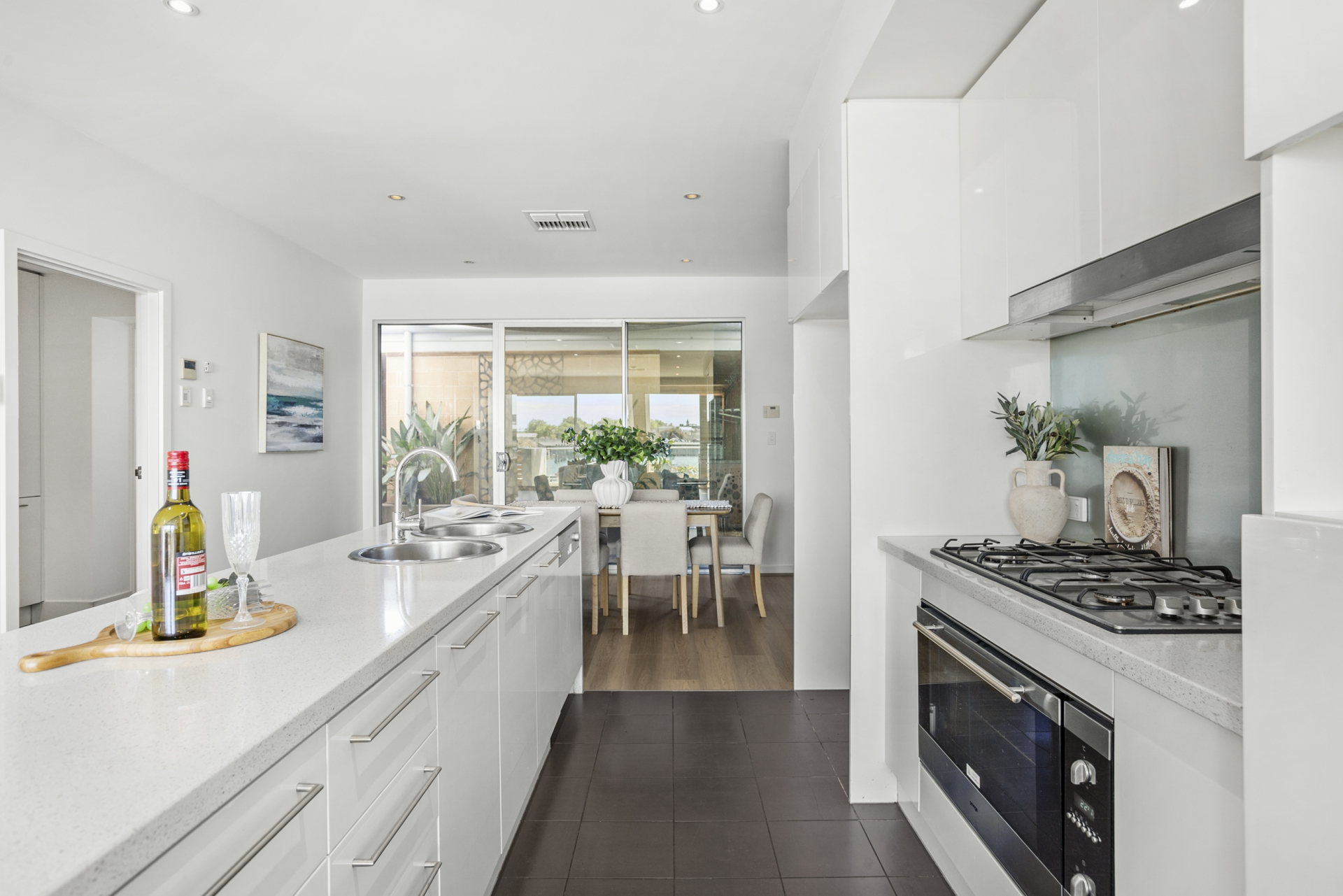 16 Tarni Court — photo 5 of 29