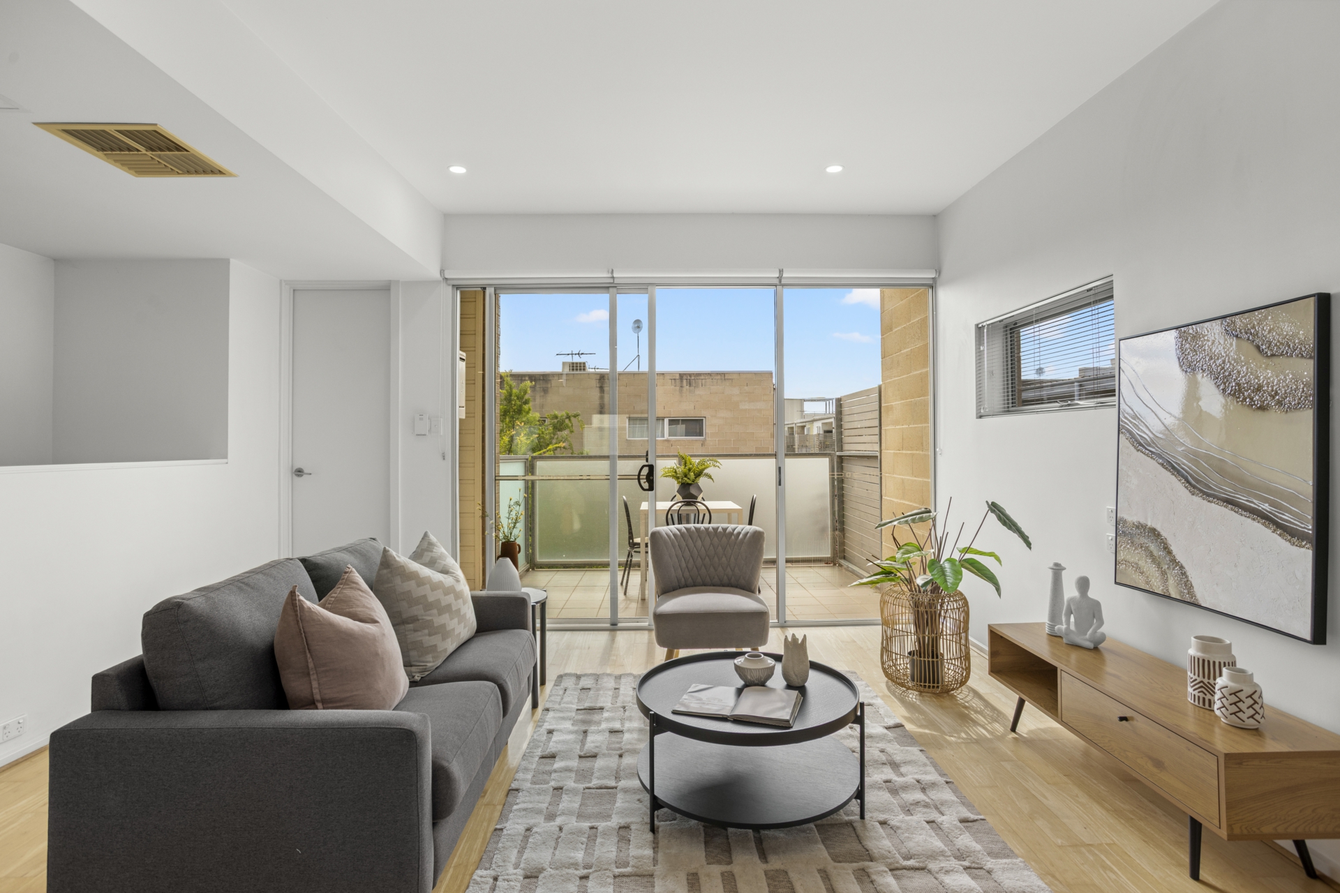 16 Godfrey Street — photo 2 of 22