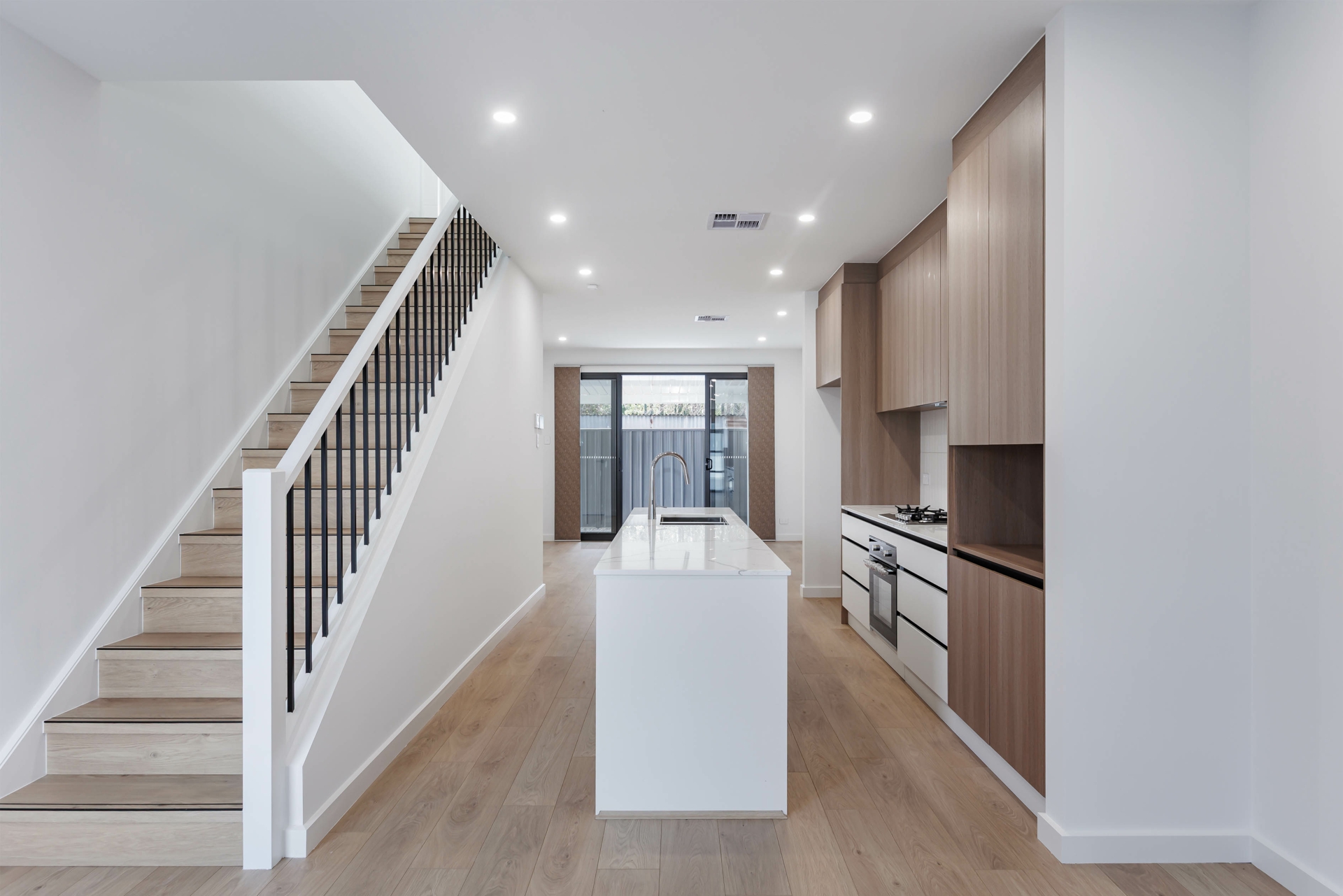 5/775 Port Road — photo 3 of 12