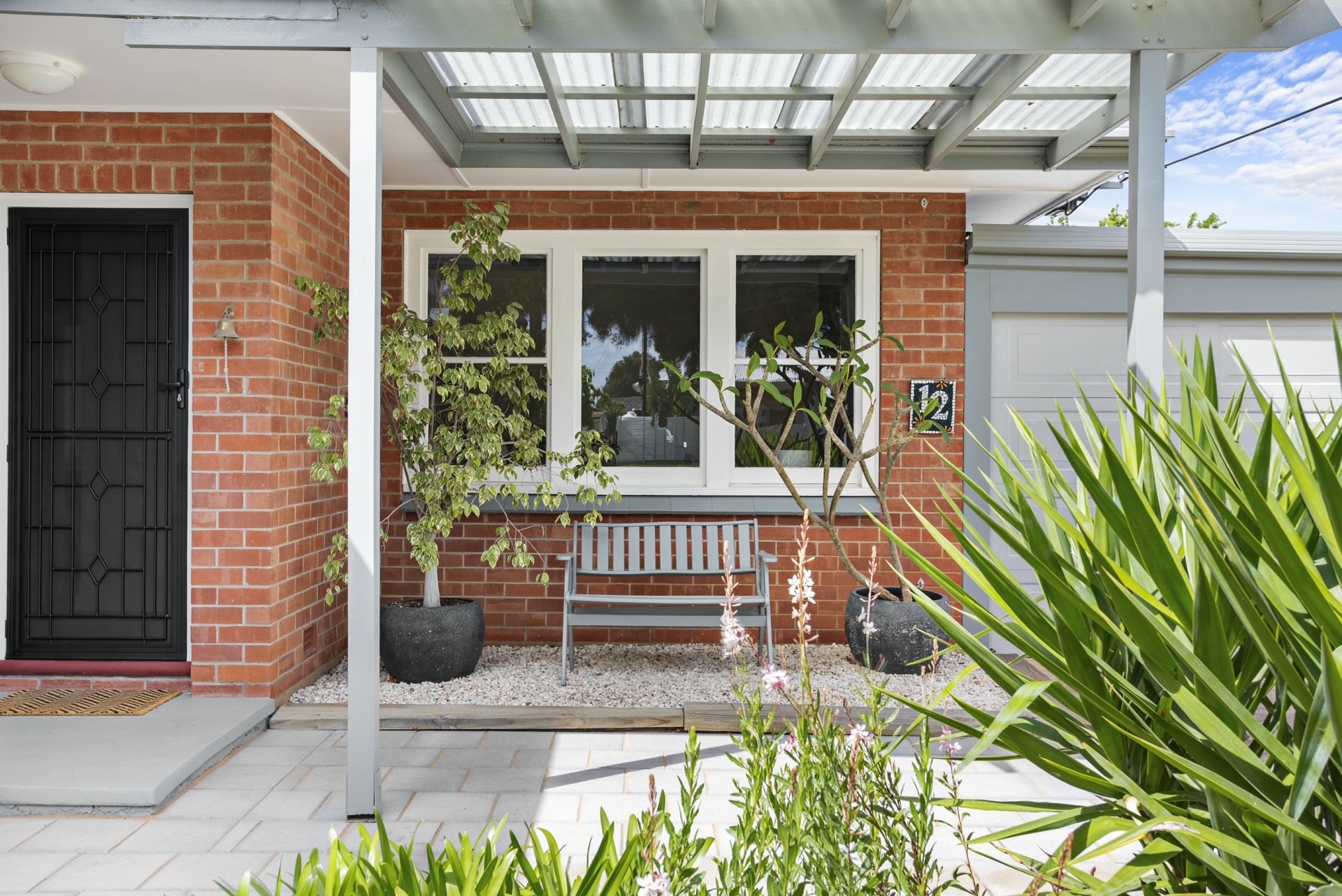 12 Hector Street — photo 3 of 27