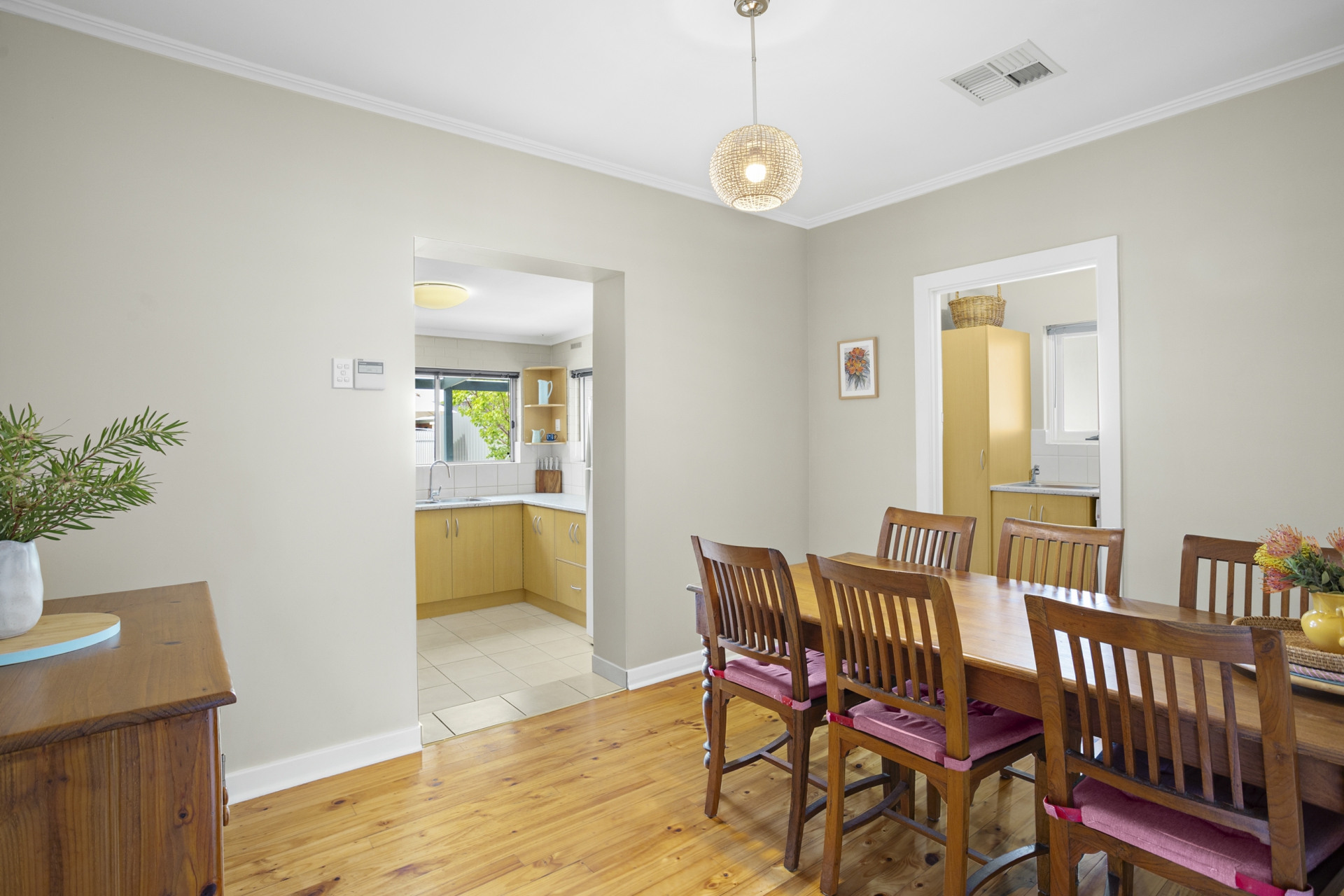 12 Hector Street — photo 9 of 27