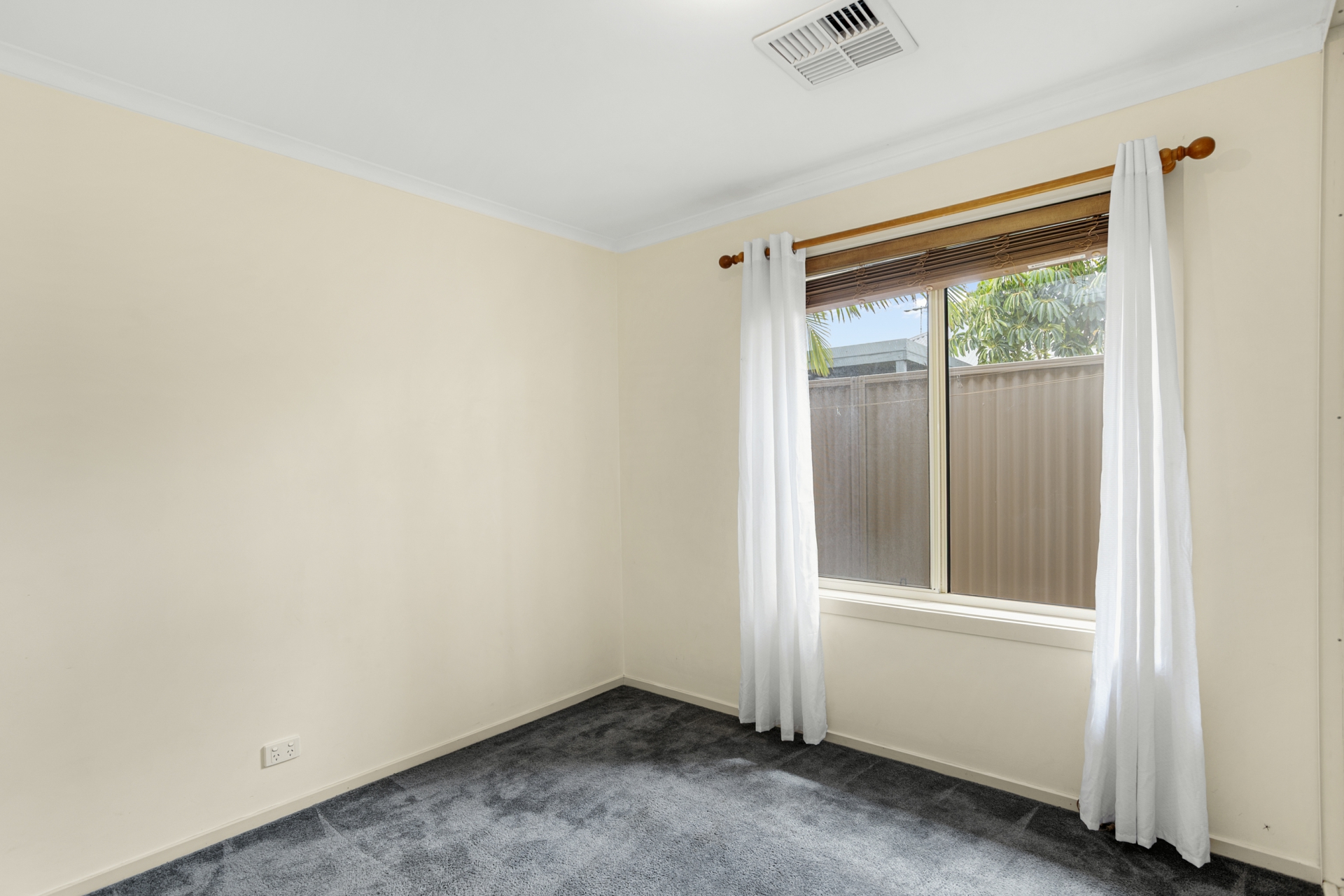15 Macdonald Street — photo 10 of 19