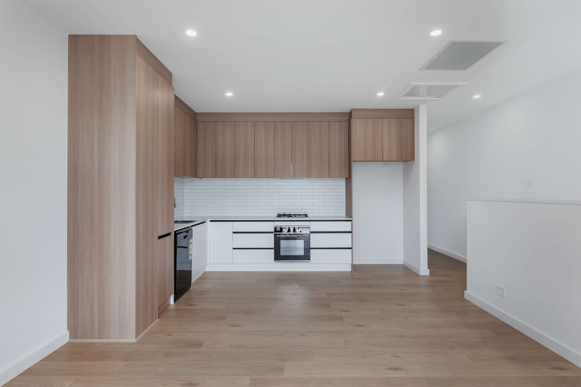 3/775 Port Road — photo 3 of 14