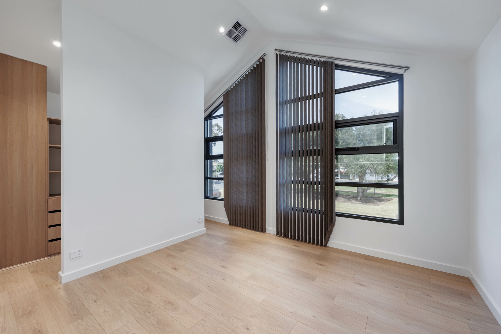 3/775 Port Road — photo 4 of 14