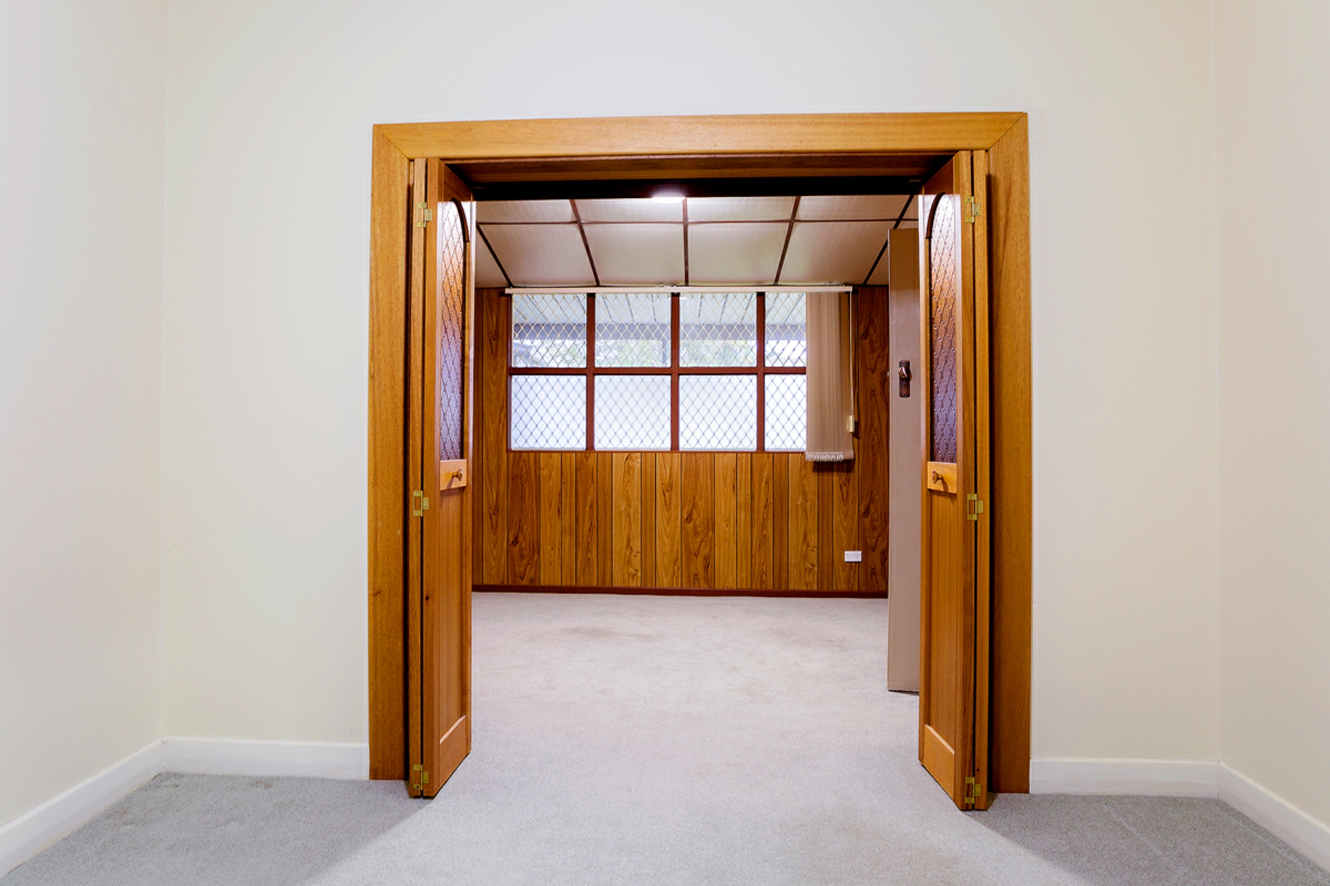 8 Agnes Street — photo 4 of 13