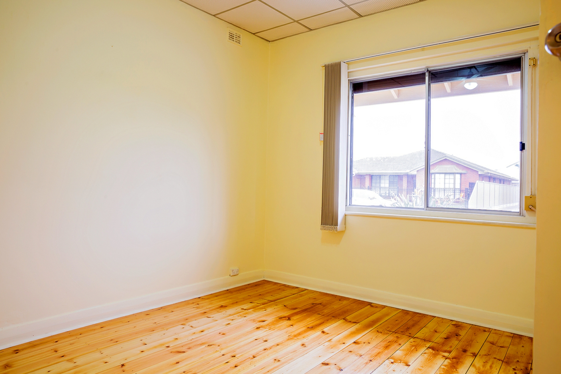 8 Agnes Street — photo 7 of 13