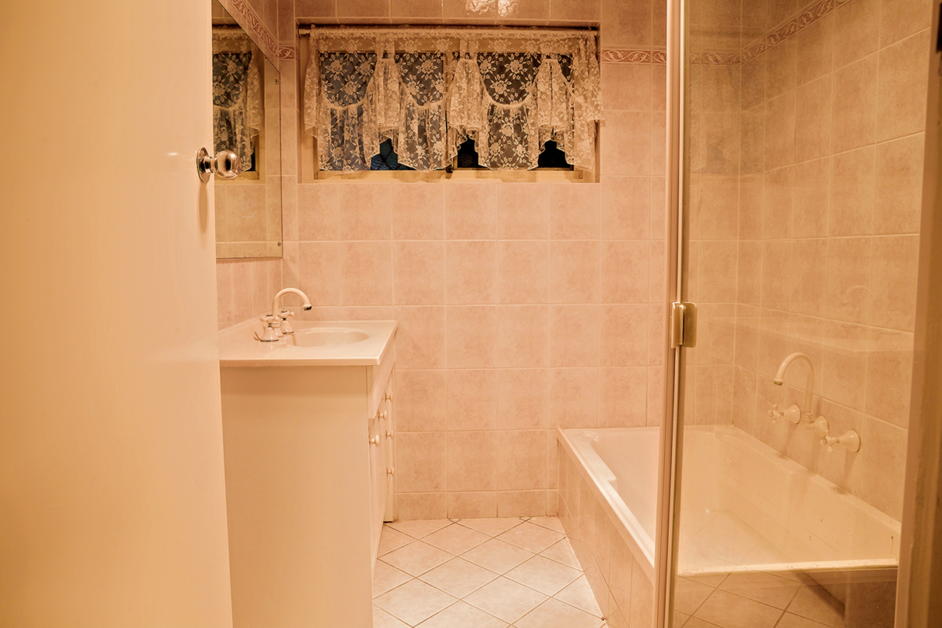 8 Agnes Street — photo 8 of 13