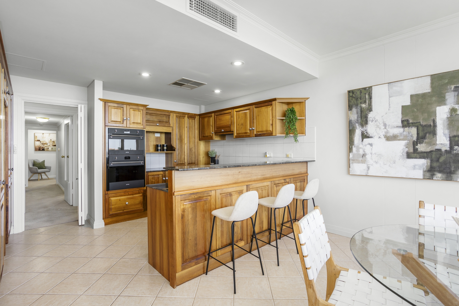 15/24 Martin Court — photo 8 of 24