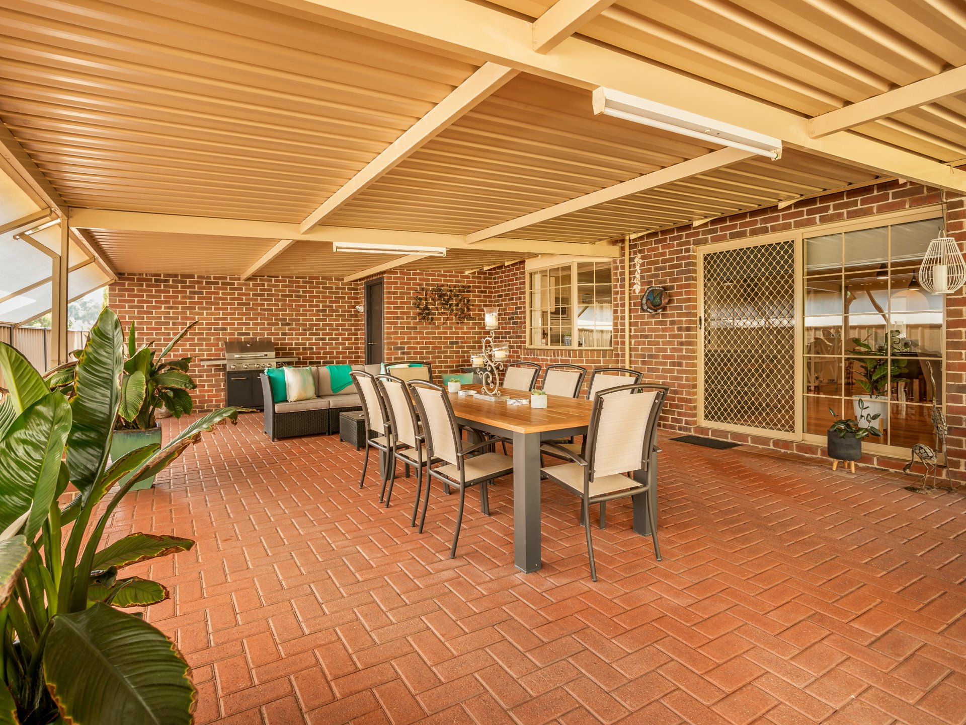 27 King Street, HARVEY