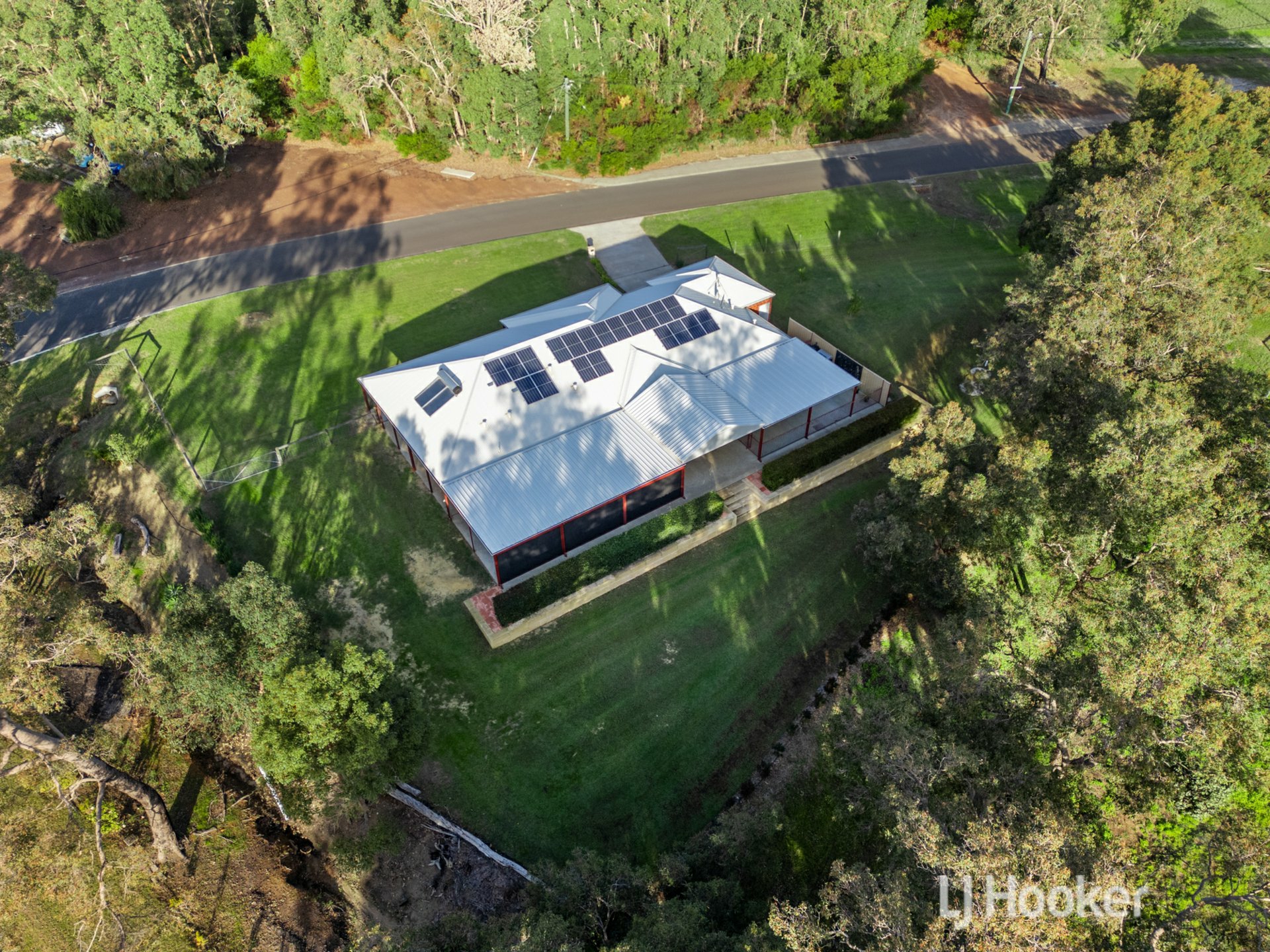 15 Barrington Knight Road Yarloop WA House for Sale LJ Hooker