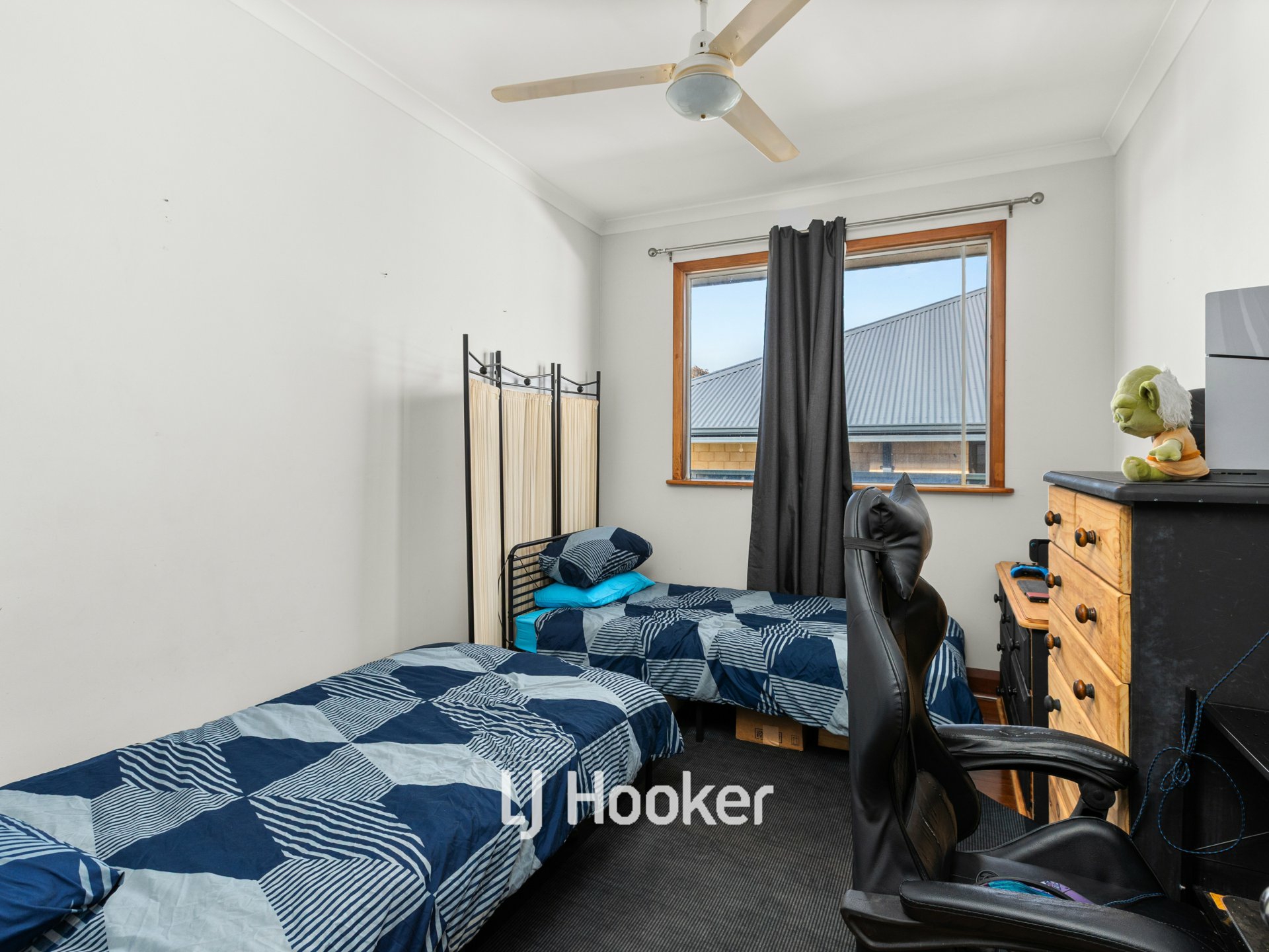 24 Harper Street — photo 11 of 20