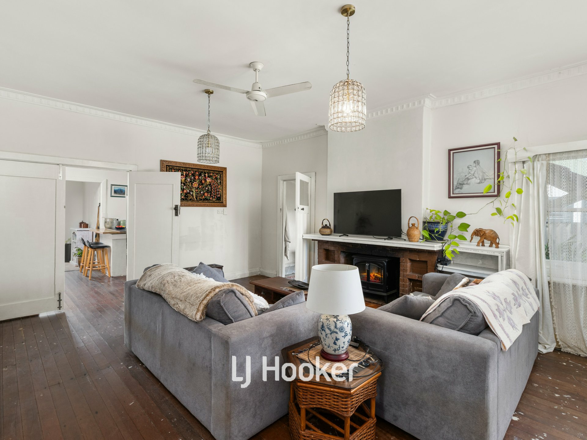 22 Newell Street — photo 3 of 21