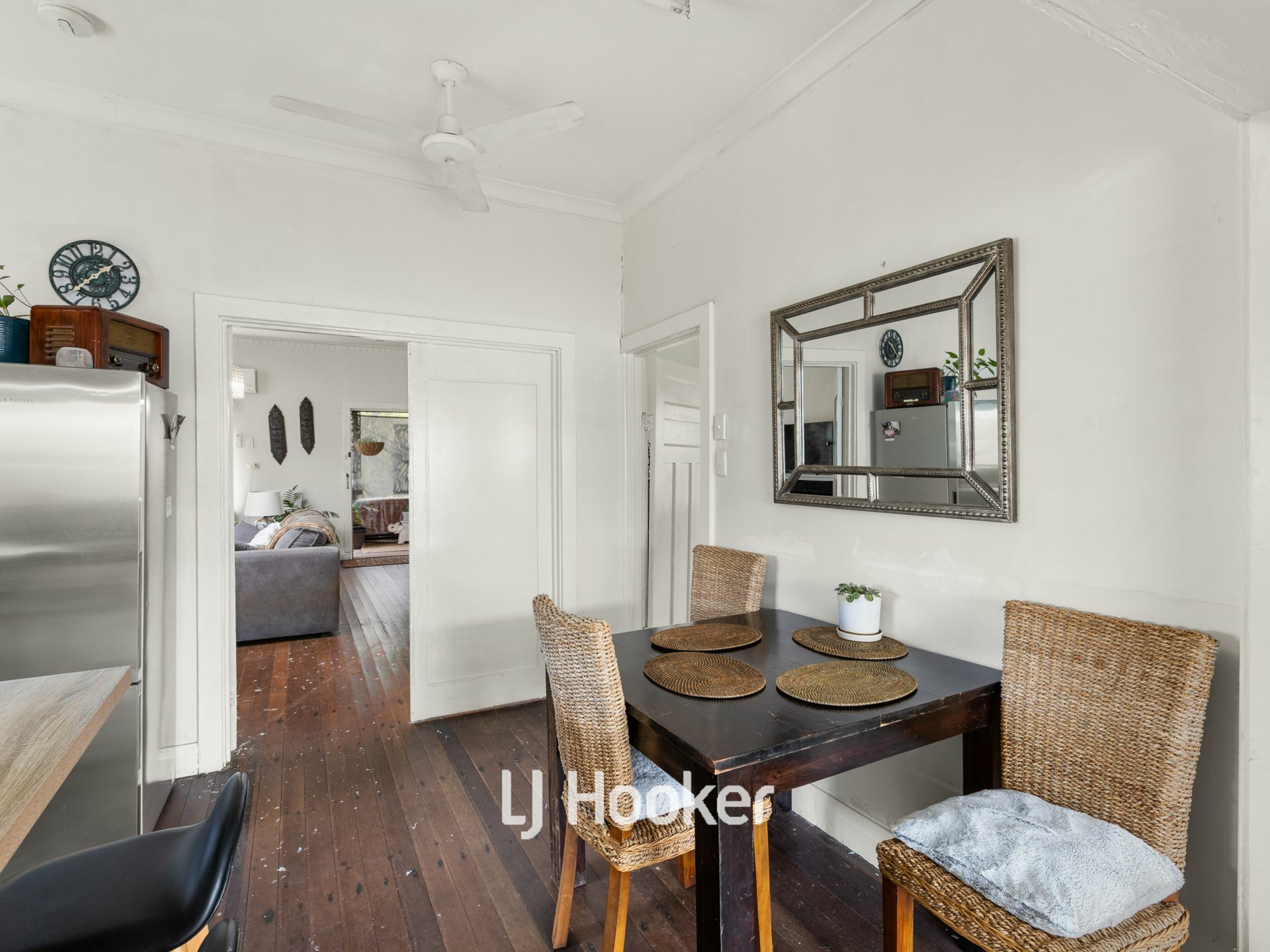 22 Newell Street — photo 4 of 21