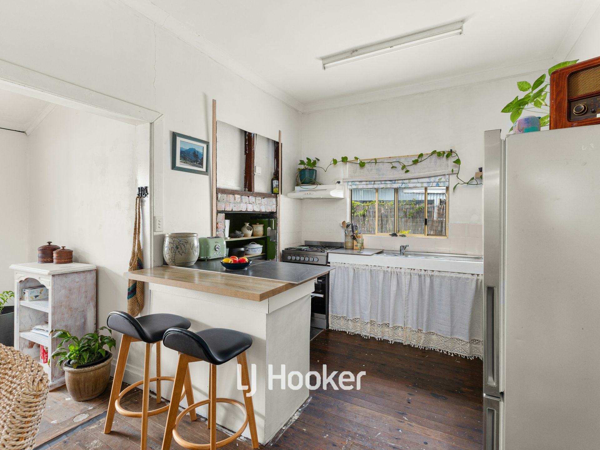 22 Newell Street — photo 6 of 21