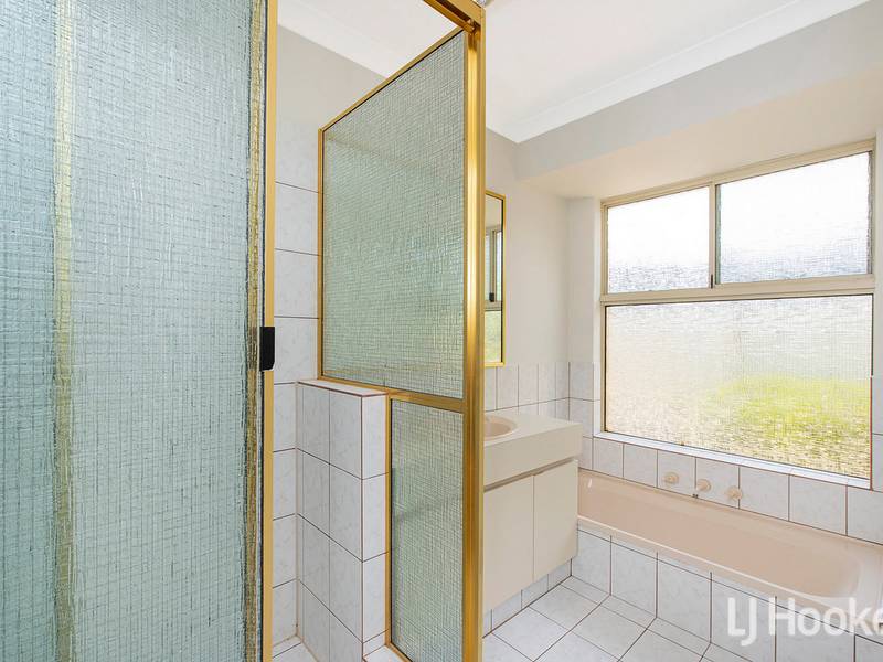 13 Amulla Court, HALLS HEAD